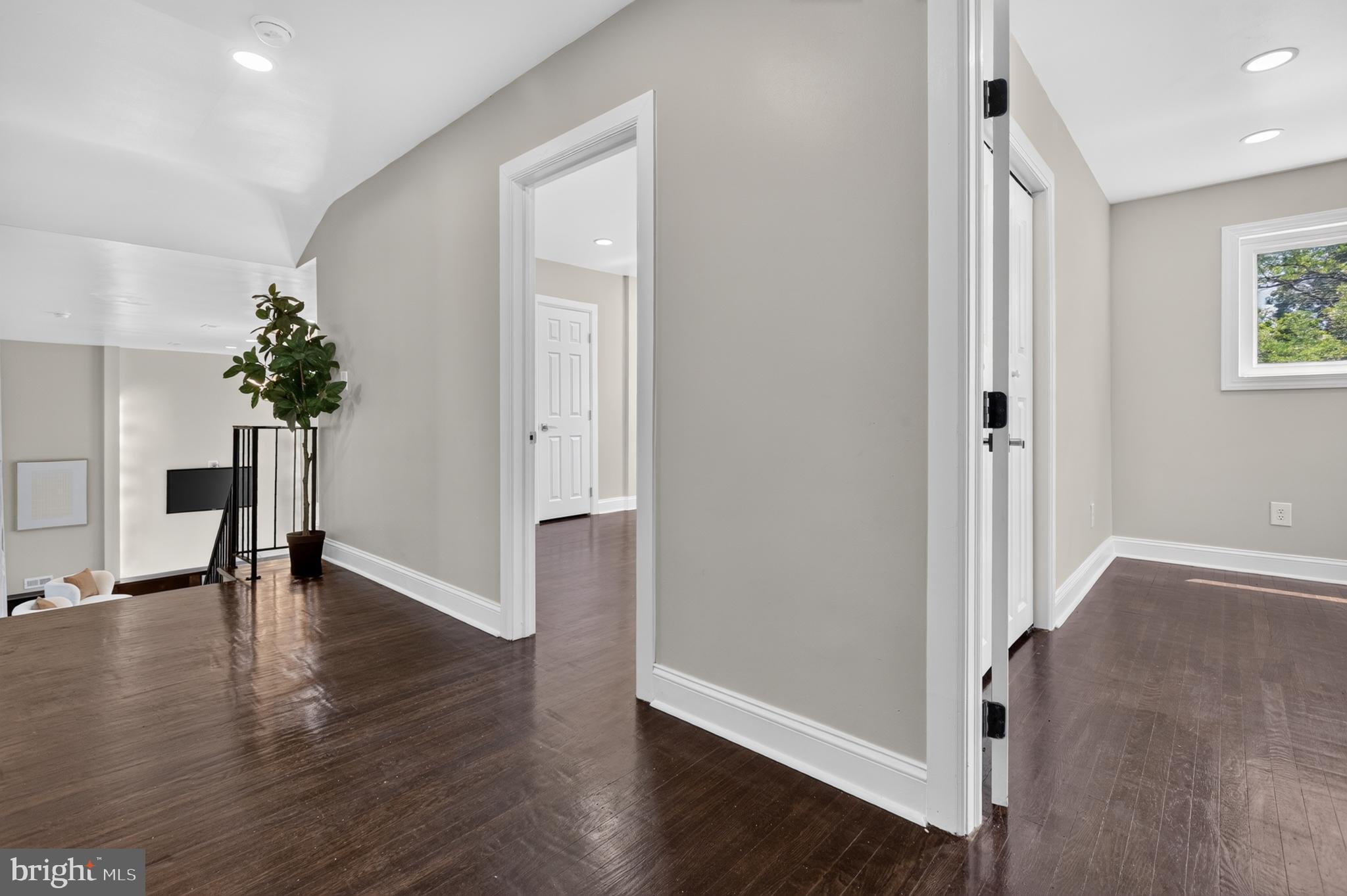 WYNNEWOOD - Residential