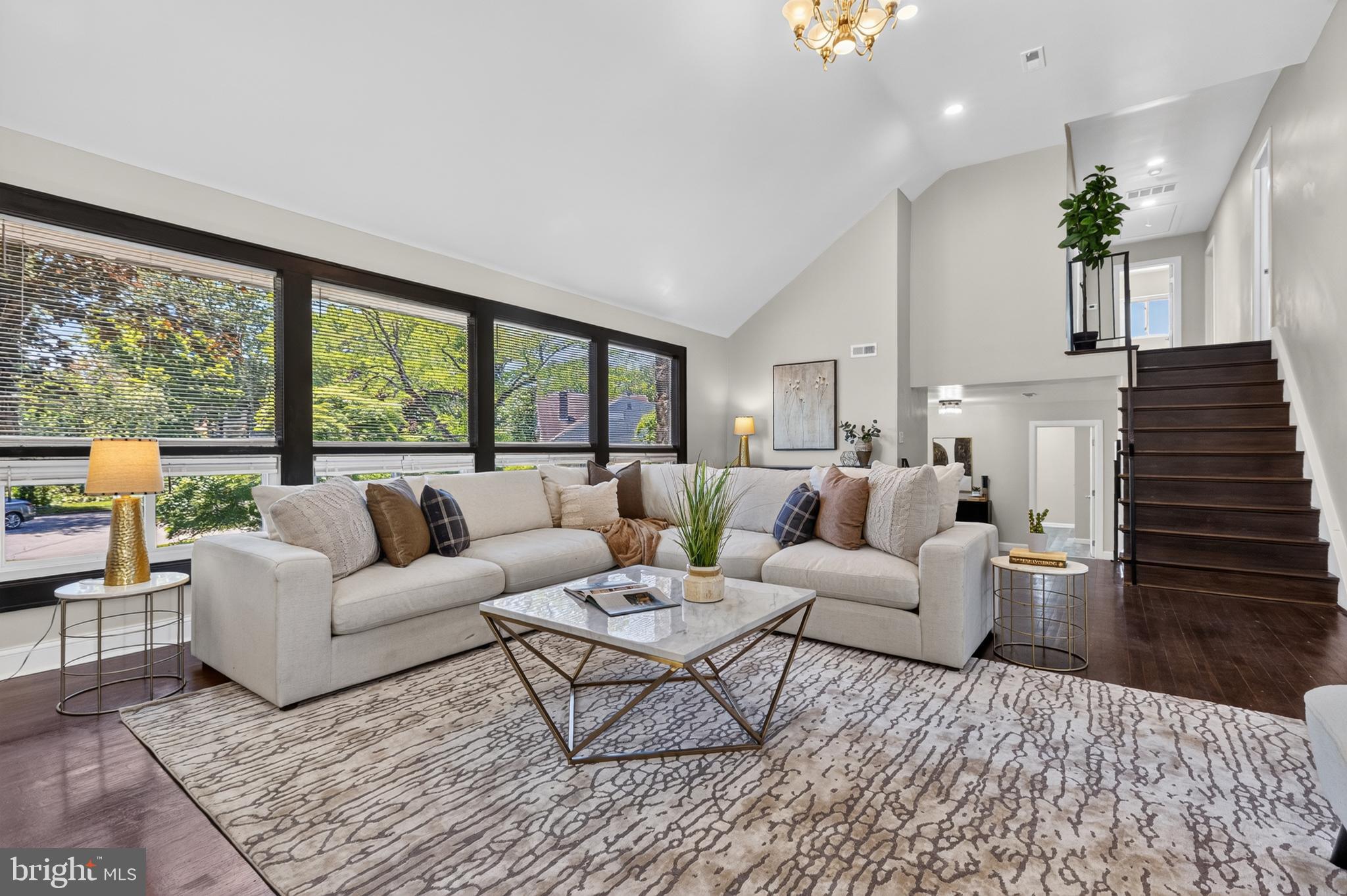 WYNNEWOOD - Residential