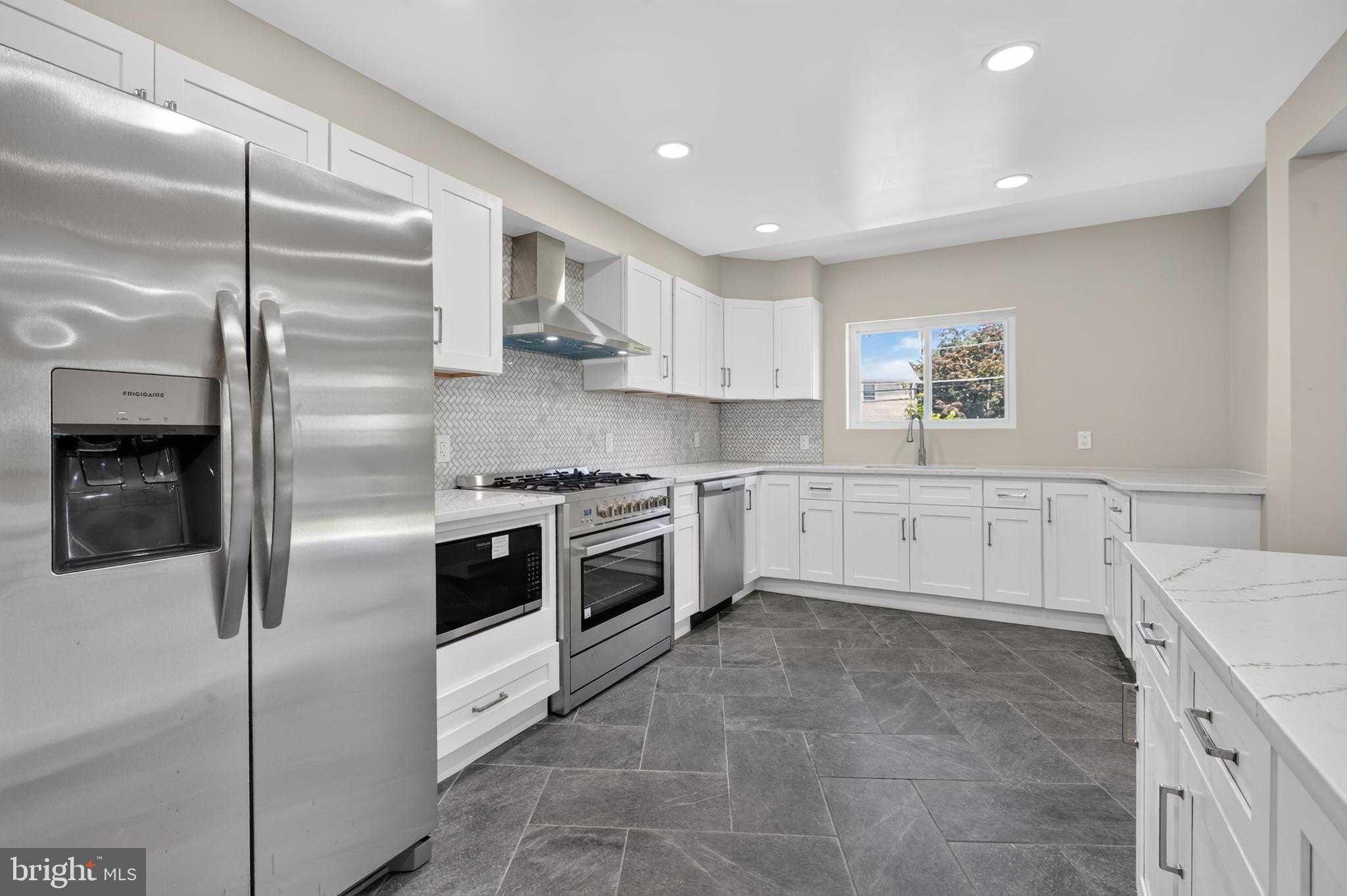 WYNNEWOOD - Residential