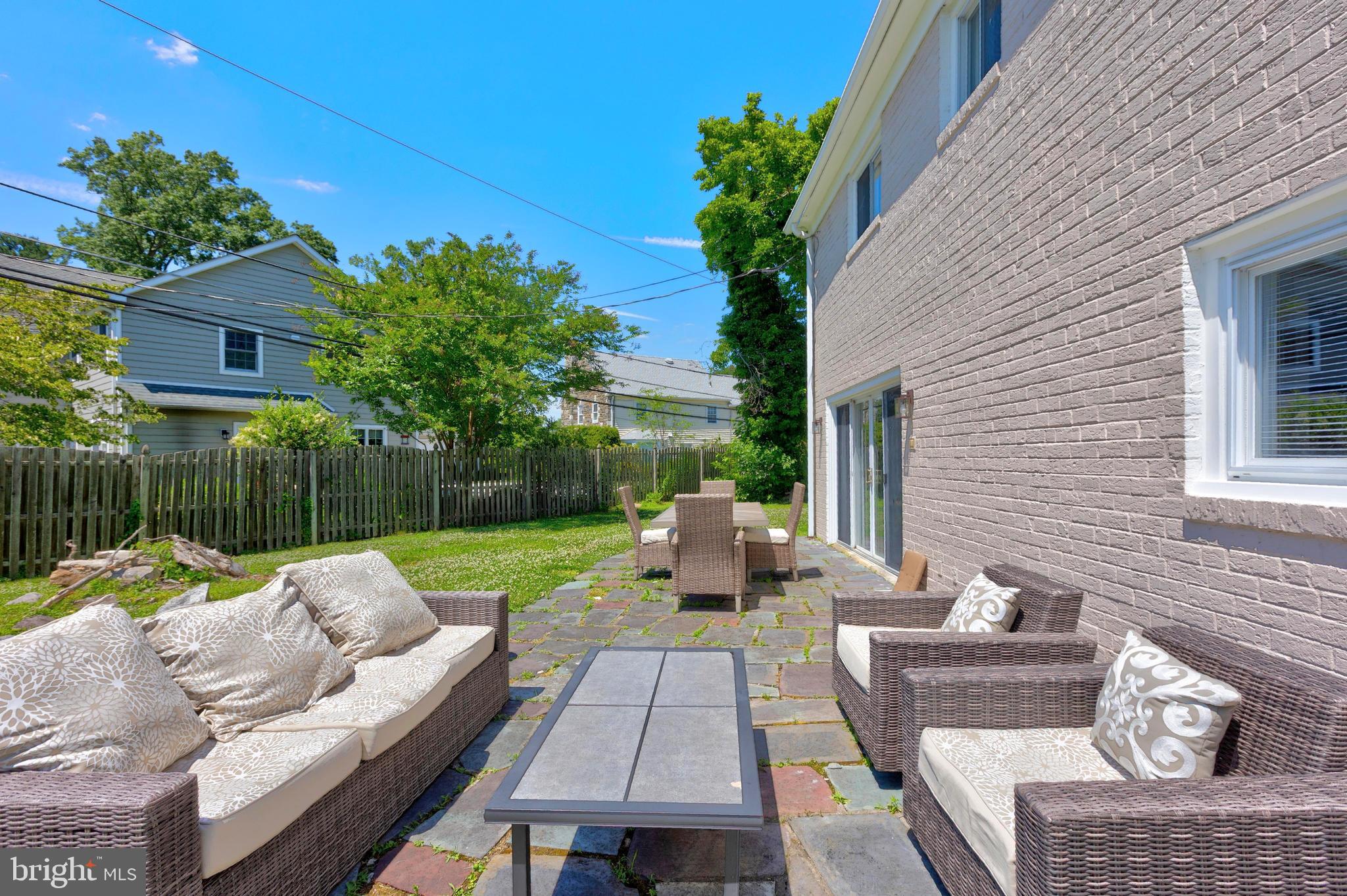 WYNNEWOOD - Residential