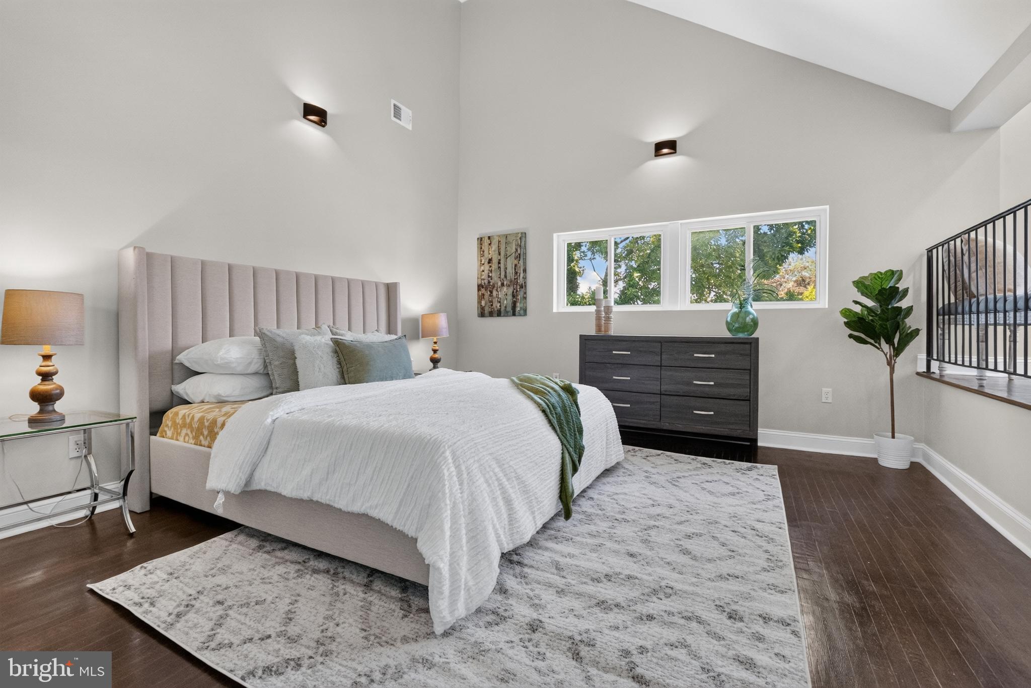WYNNEWOOD - Residential