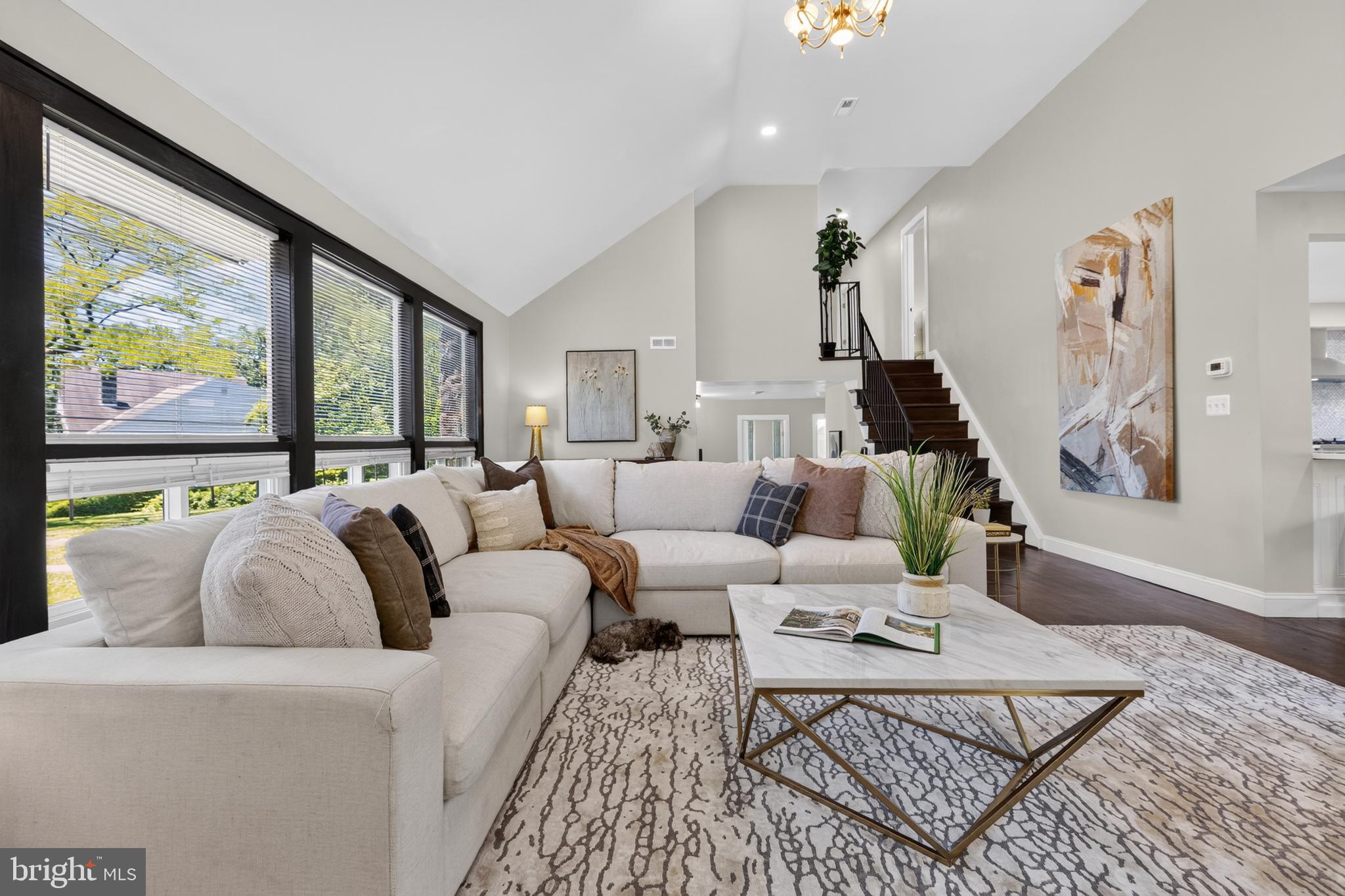 WYNNEWOOD - Residential
