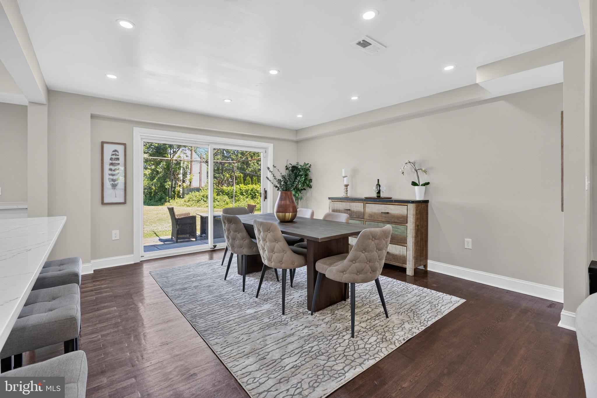 WYNNEWOOD - Residential