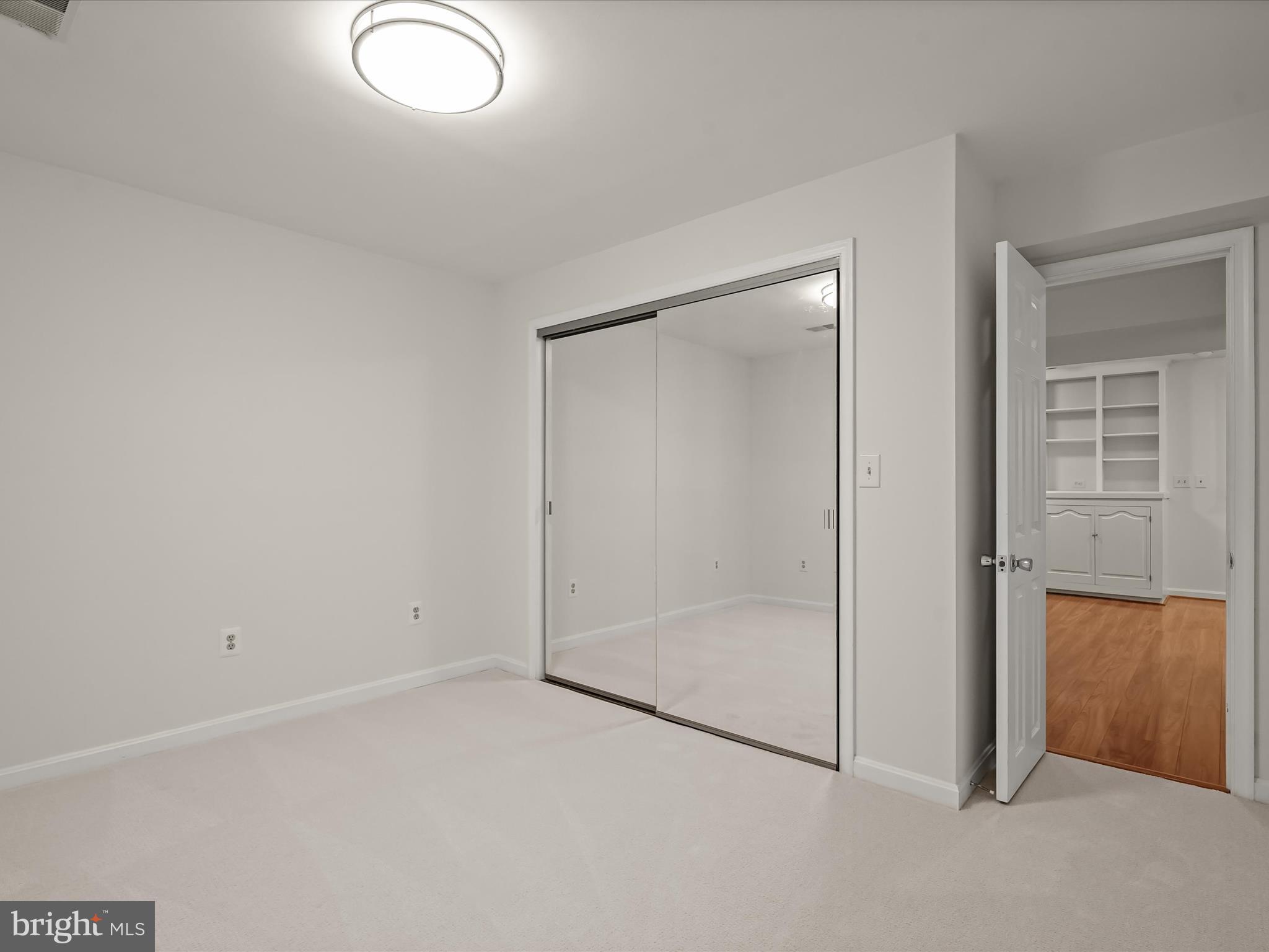 FRANKLIN FARM - Residential