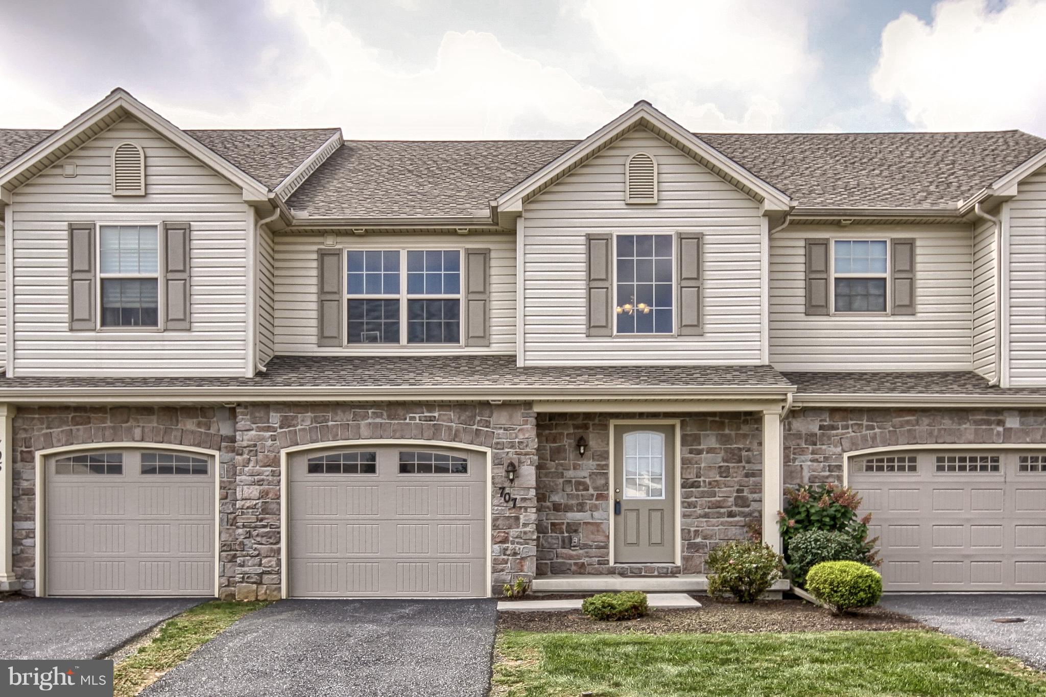 Gorgeous like new 3 bedroom home in Dorset Square of Winding Hills.   Enjoy maintenance free living year round.  Immediate occupancy available.   Just steps away from one of the nicest community pools in the area complete with fitness center and playground.  This home features a 2 story foyer, hardwood floors, walk in pantry,  stainless steel appliances,  and a full basement.  The spacious master bedroom features a very large bathroom and walk in closet.