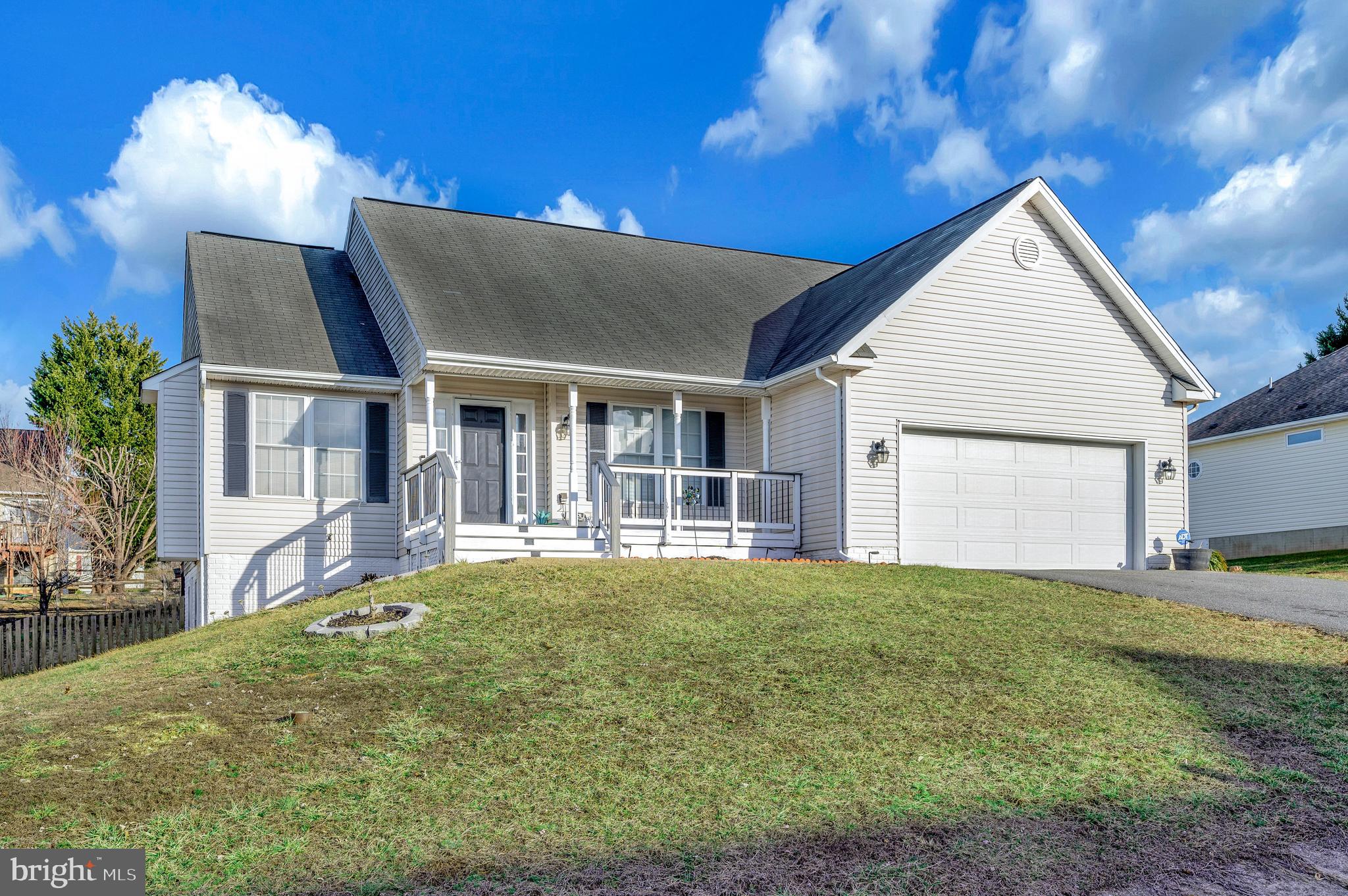 LEE'S HILL - Residential