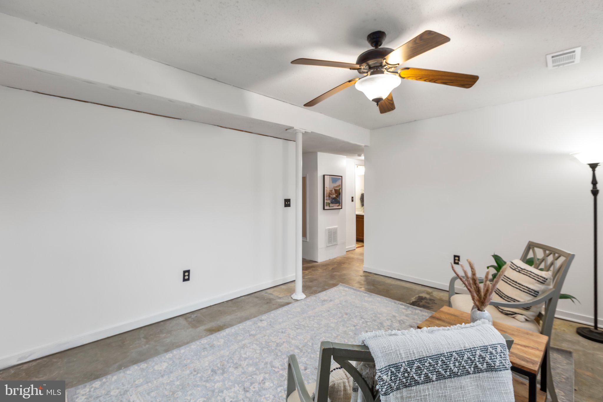 SUMMERSET - Residential
