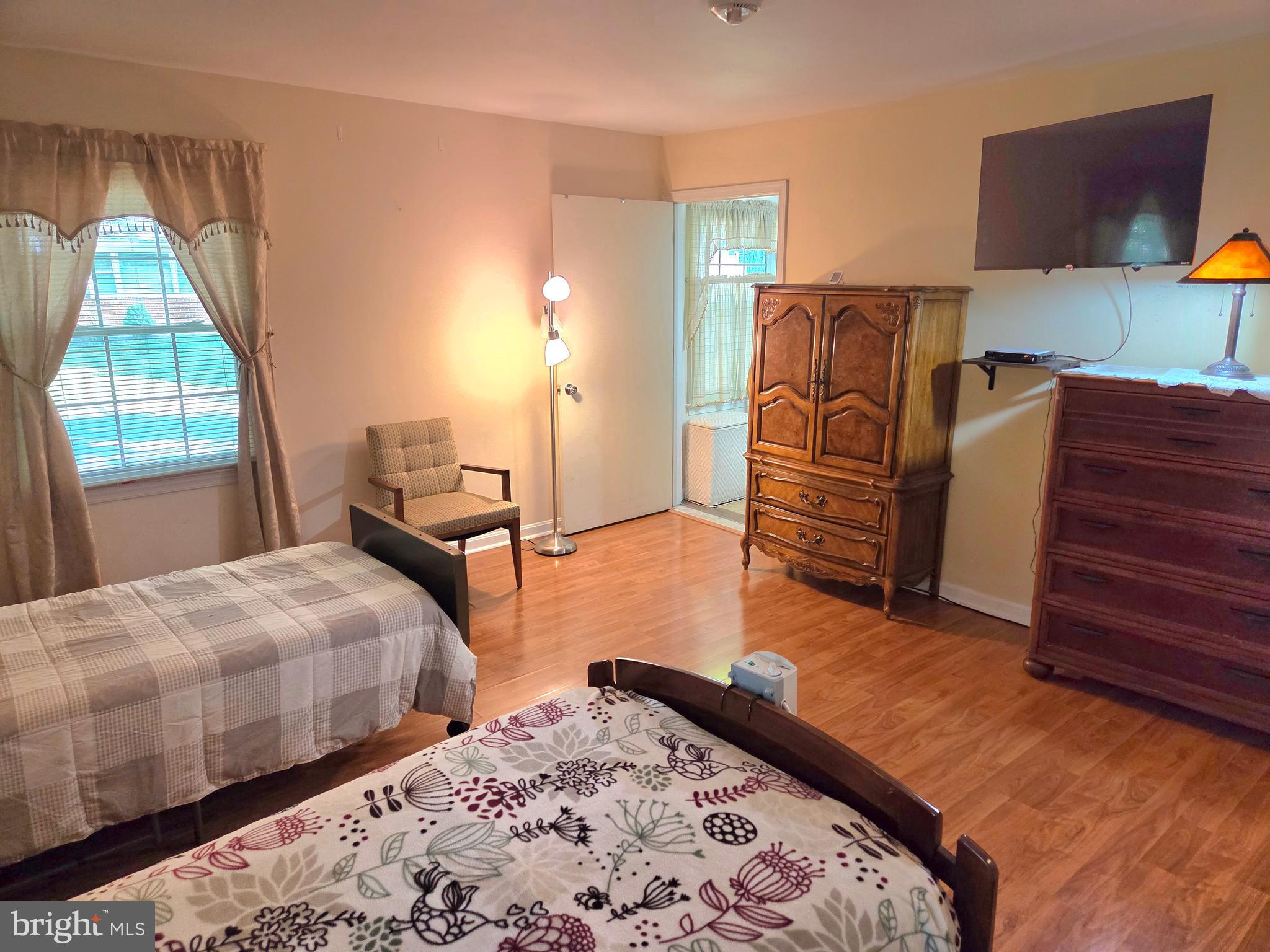 PT WHEATON OUT - Business Opportunity