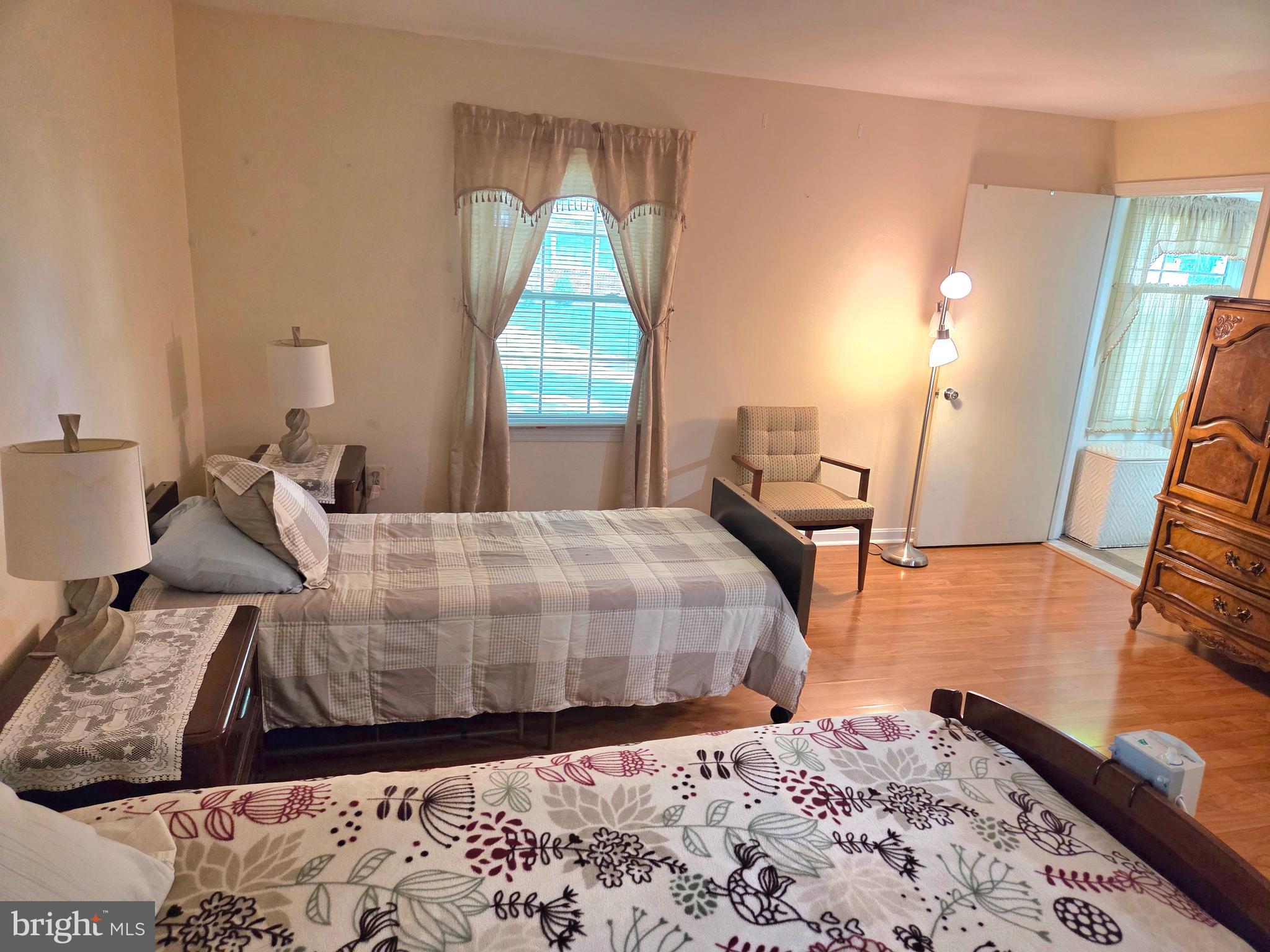 PT WHEATON OUT - Business Opportunity
