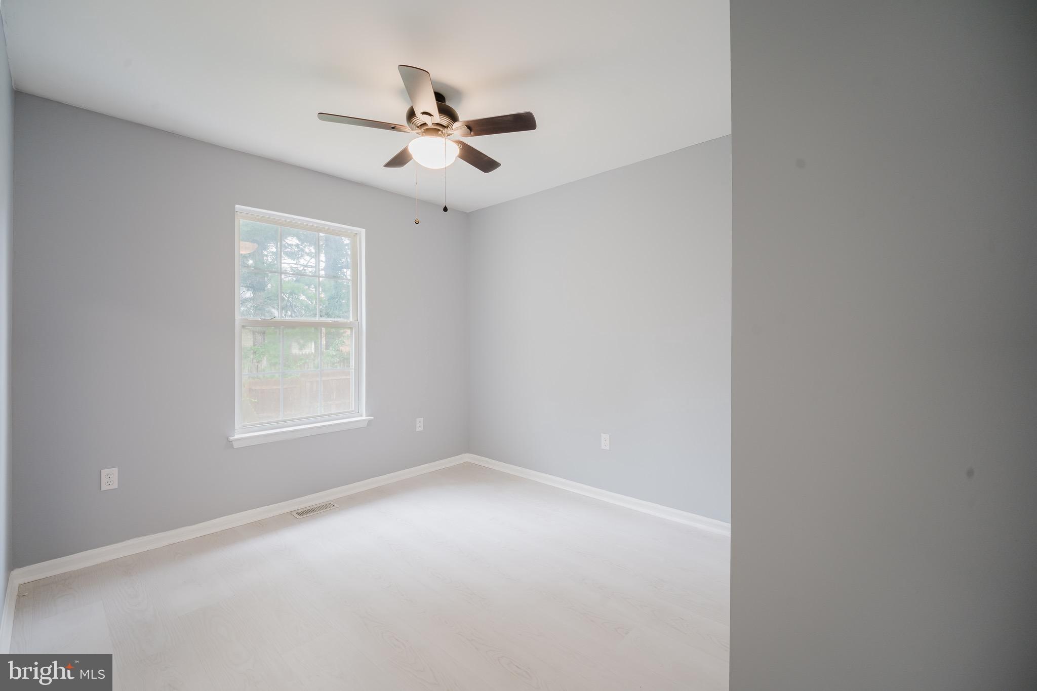 LAKESIDE AT RIVERS - Residential