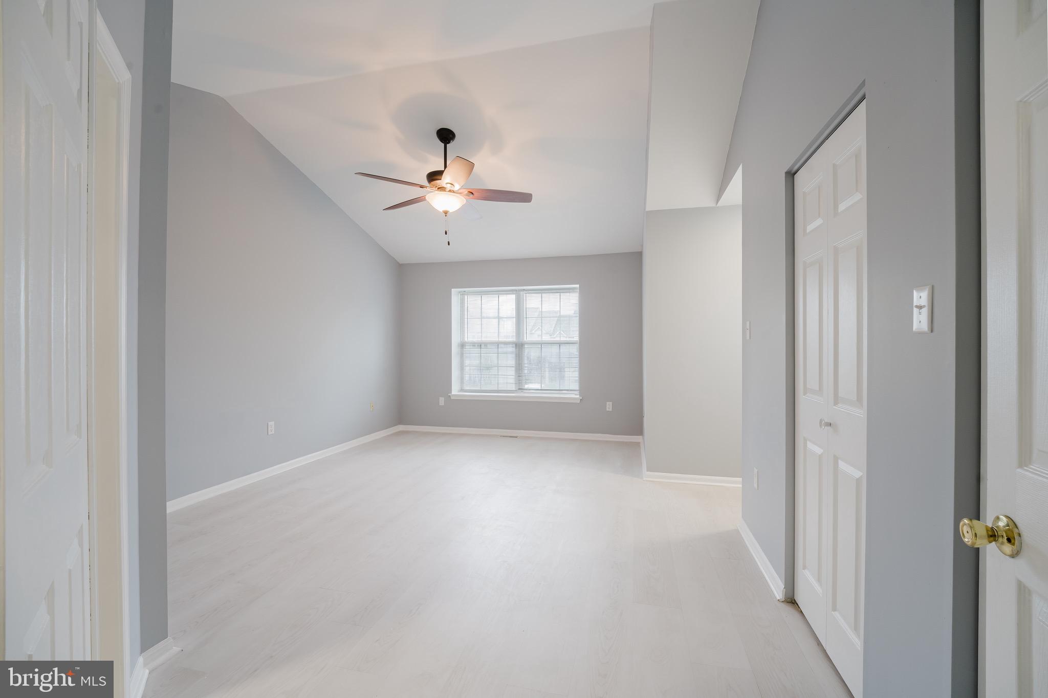 LAKESIDE AT RIVERS - Residential