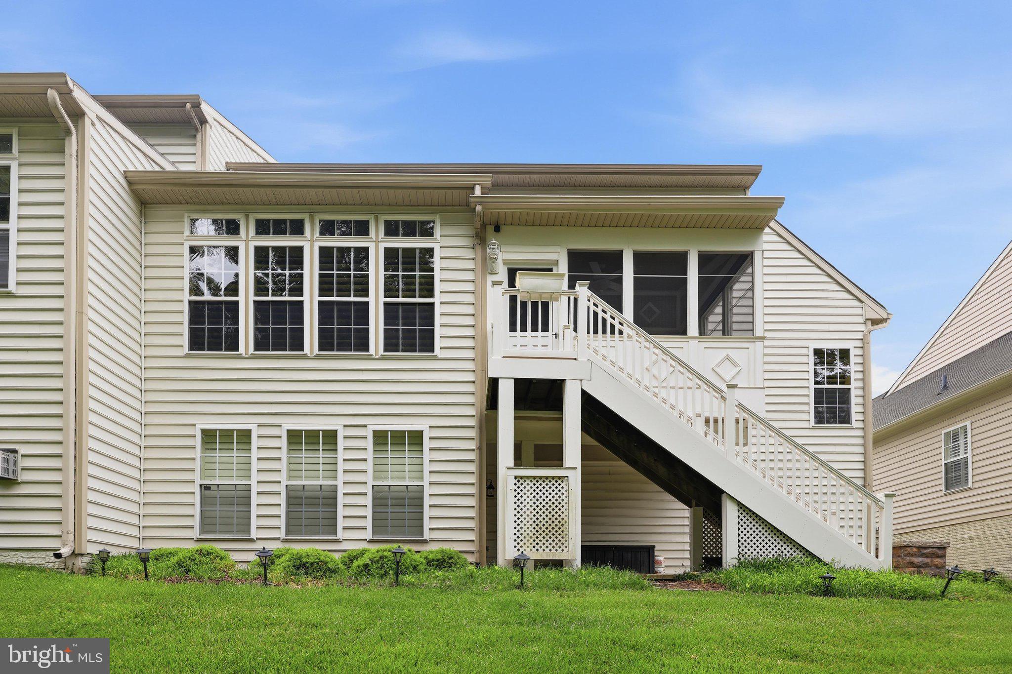 SIGNATURE CLUB AT GREENVIEW - Residential