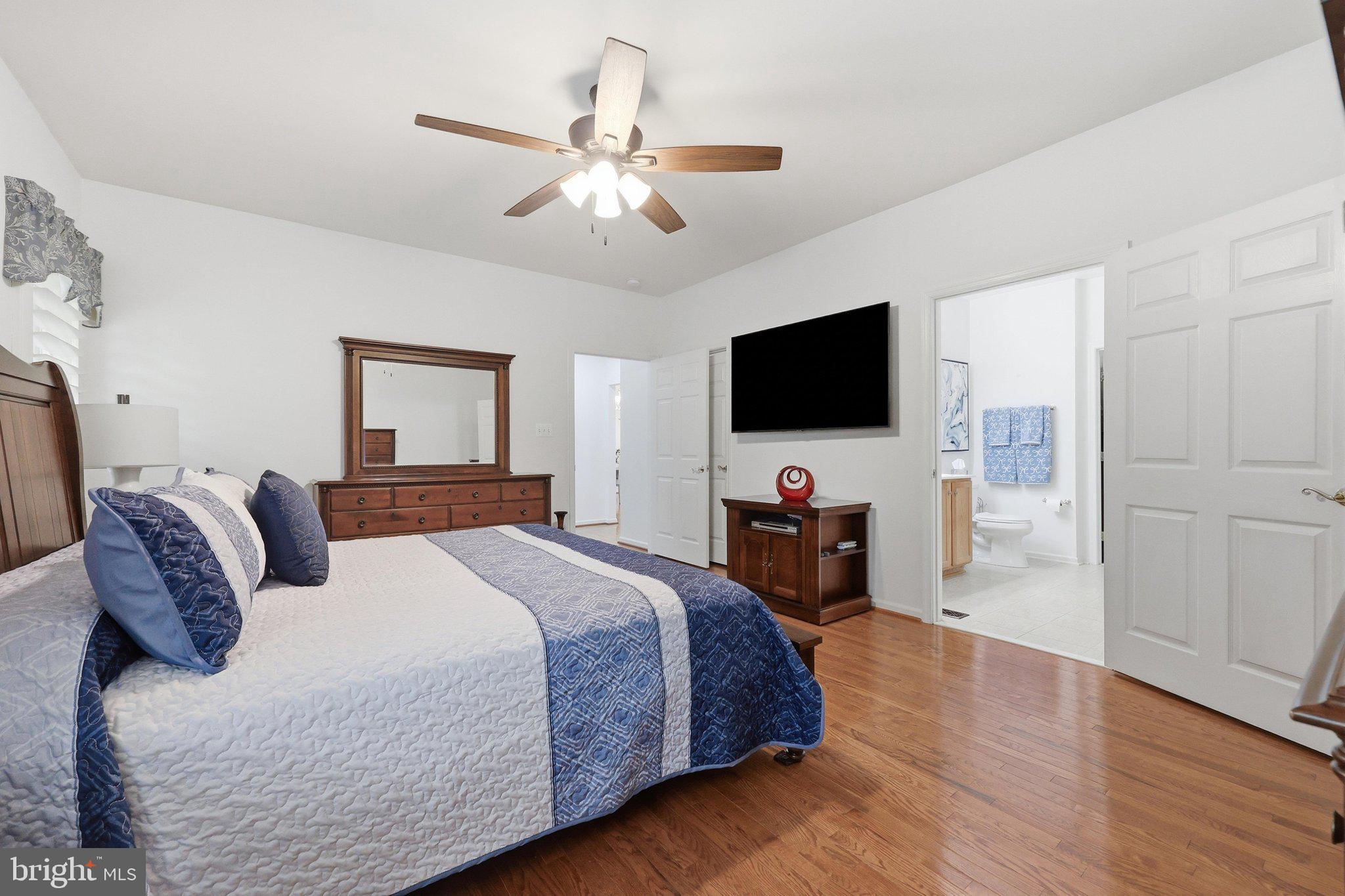 SIGNATURE CLUB AT GREENVIEW - Residential