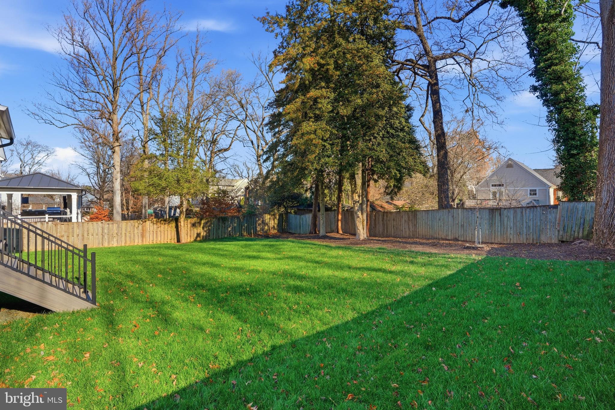 WESTHAMPTON - Residential