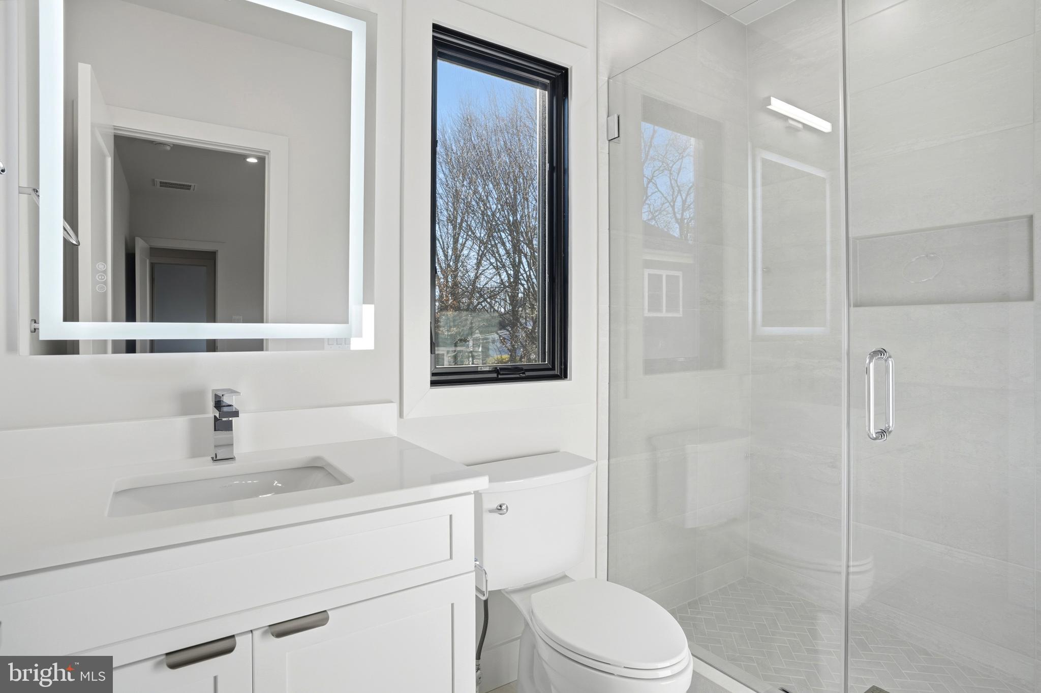 WESTHAMPTON - Residential