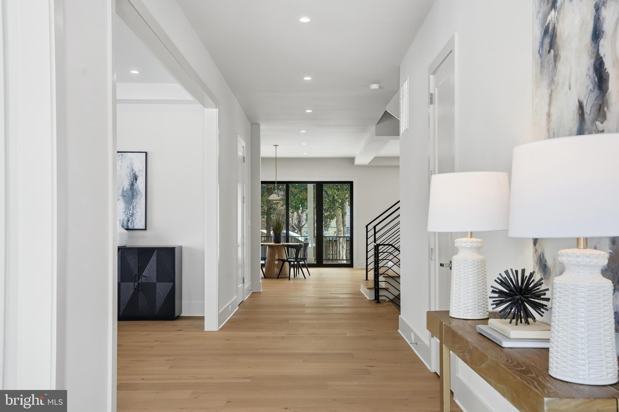 WESTHAMPTON - Residential