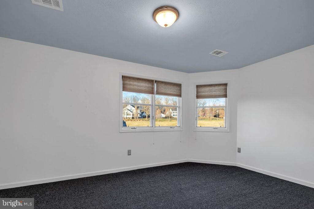 BARCLAY RIDGE - Residential