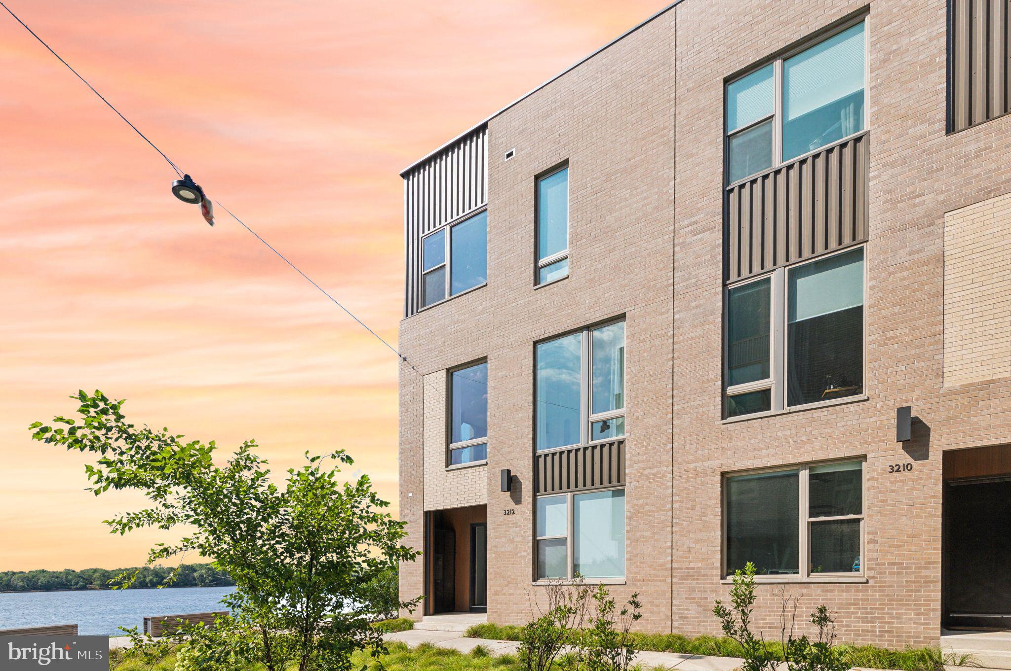 NORTHBANK - Residential