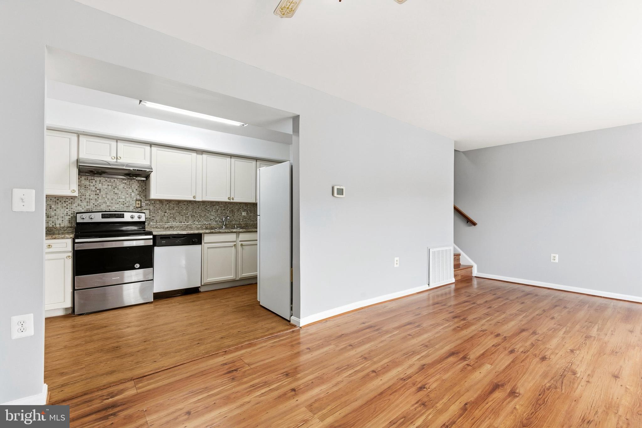 WHISKEY BOTTOM - Residential