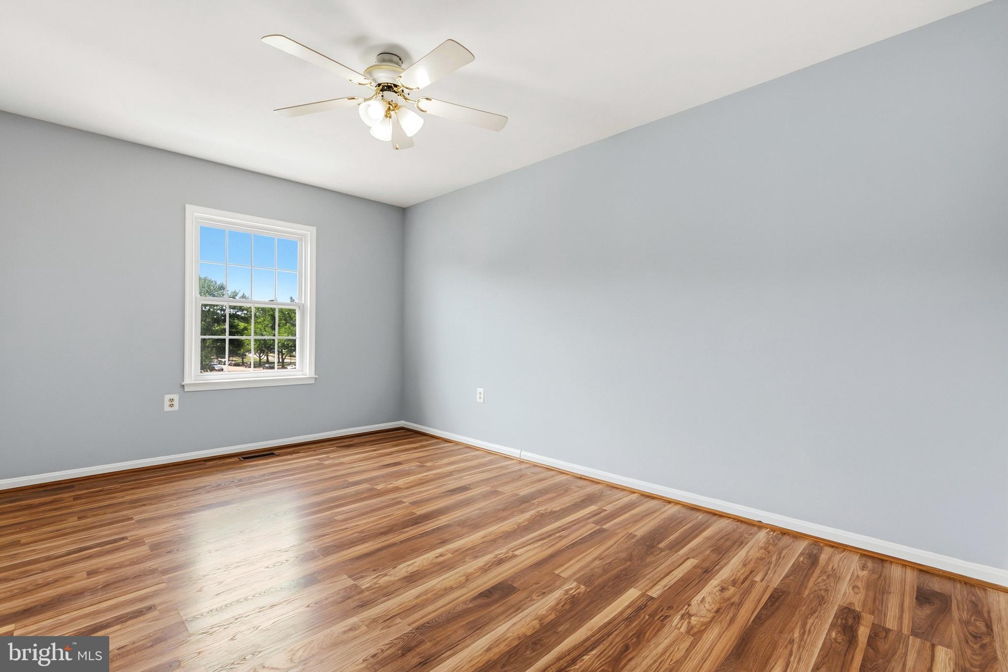 WHISKEY BOTTOM - Residential