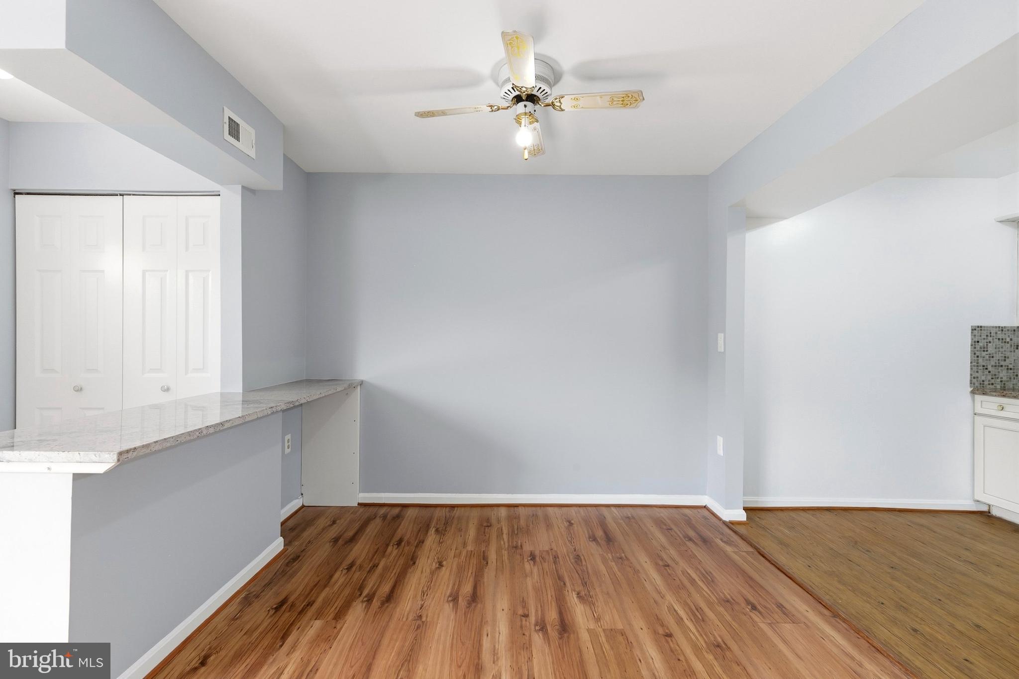 WHISKEY BOTTOM - Residential