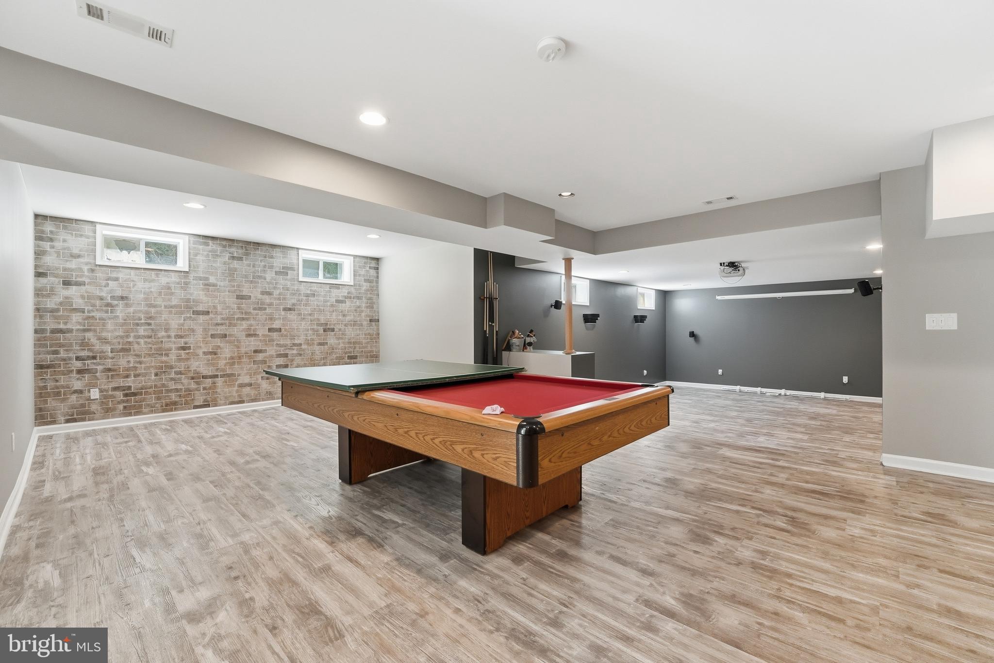 SOUTH WALES - Residential