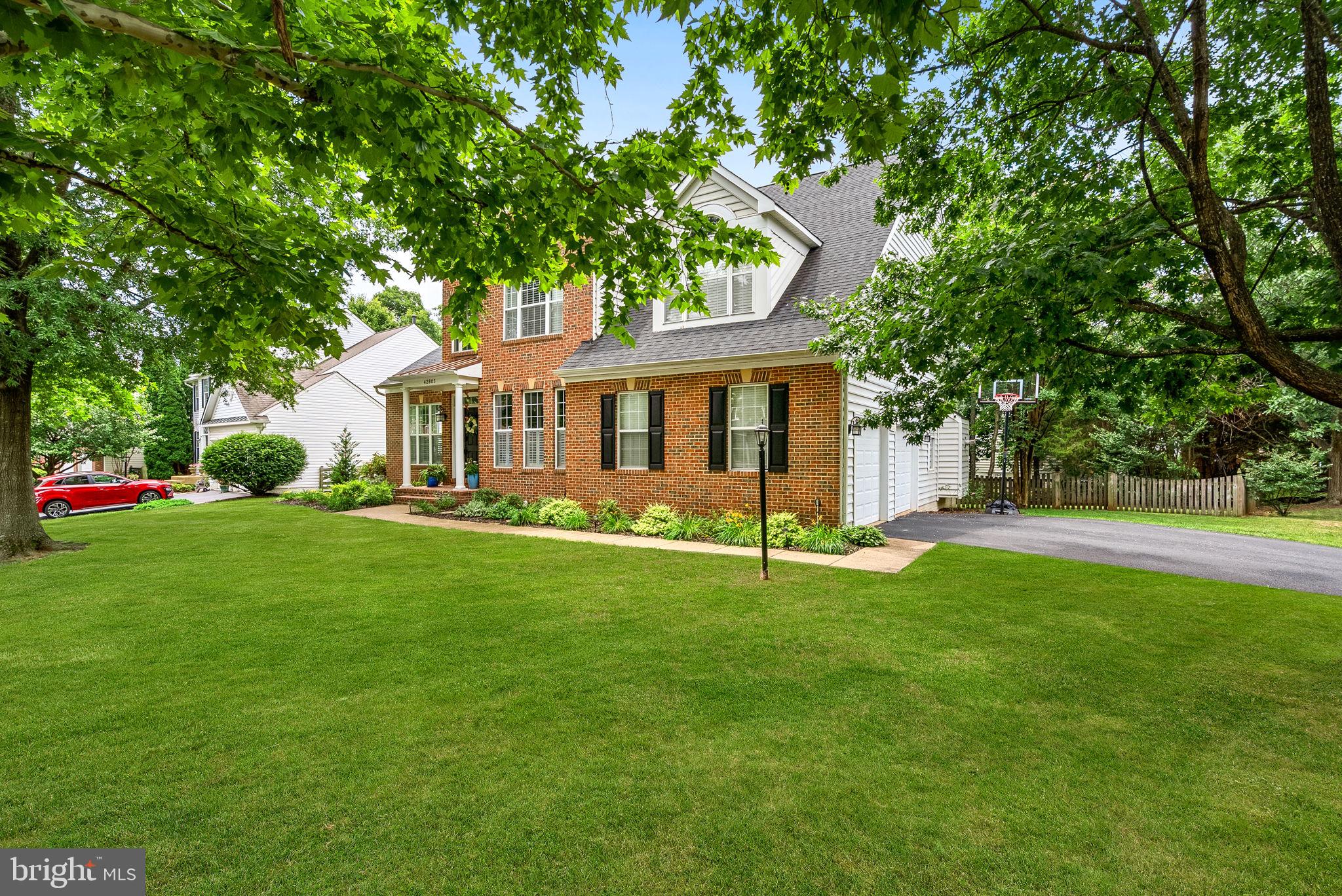 BROADLANDS - Residential