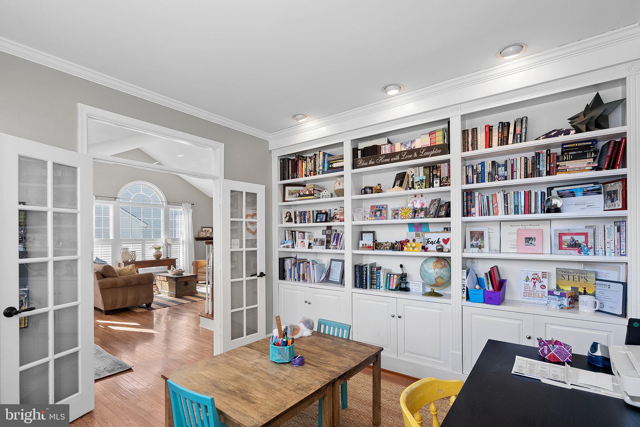 BROADLANDS - Residential