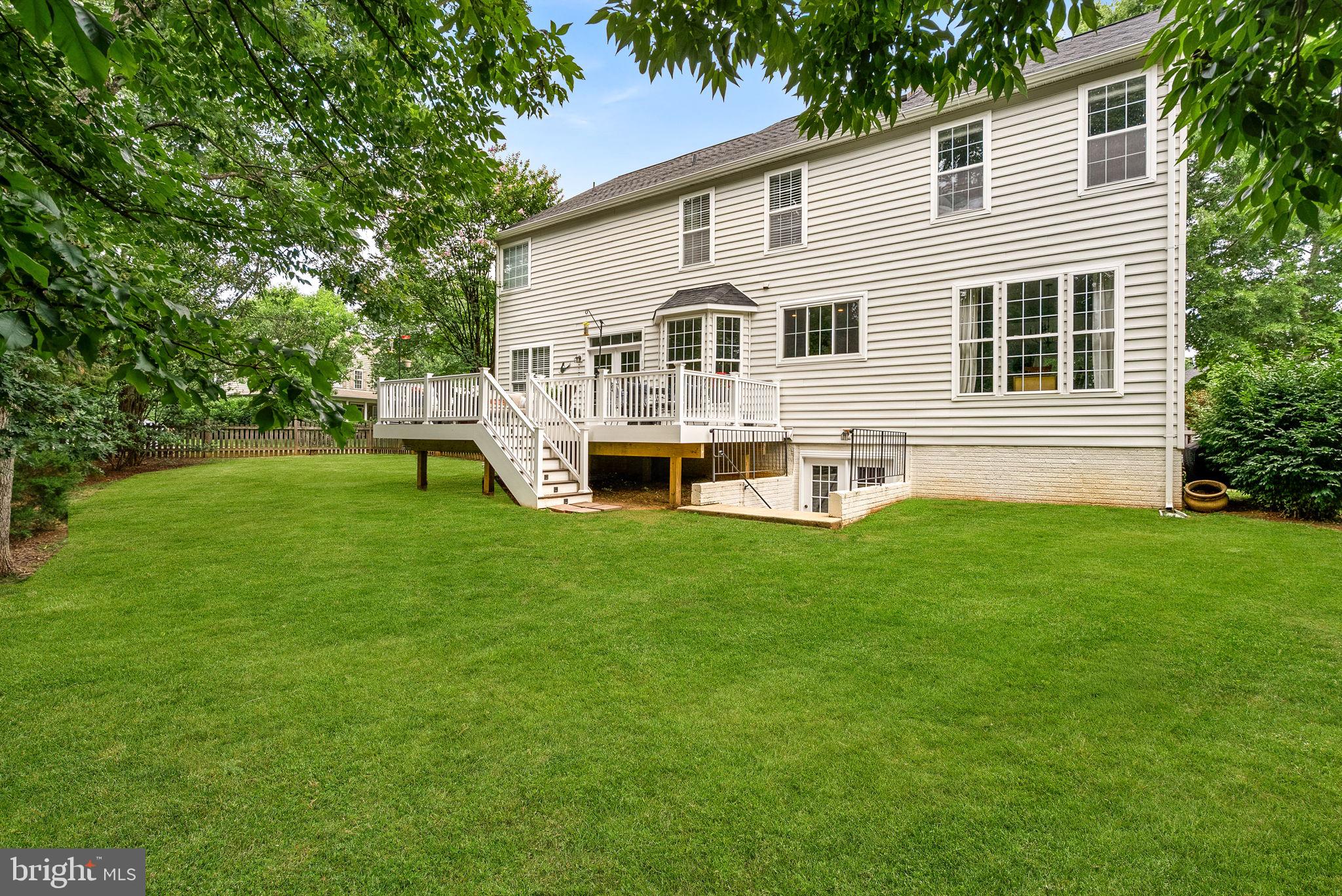 BROADLANDS - Residential