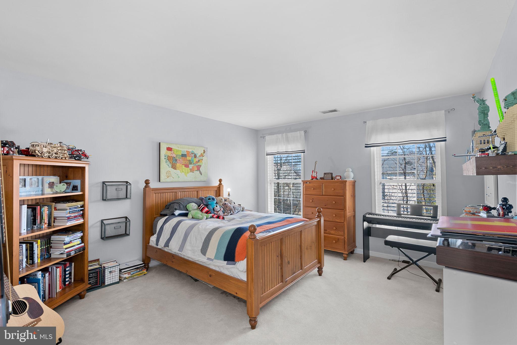 BROADLANDS - Residential