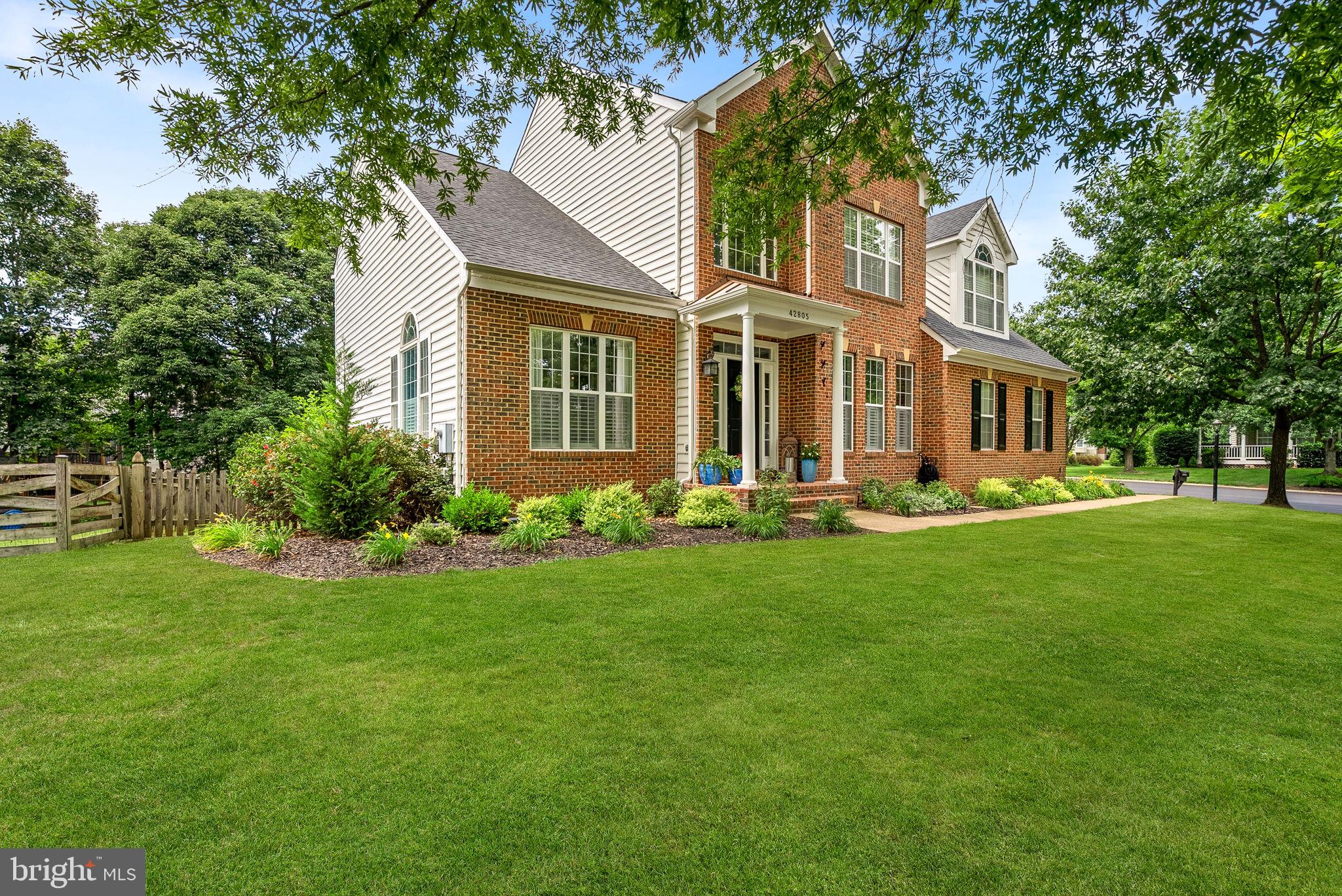 BROADLANDS - Residential