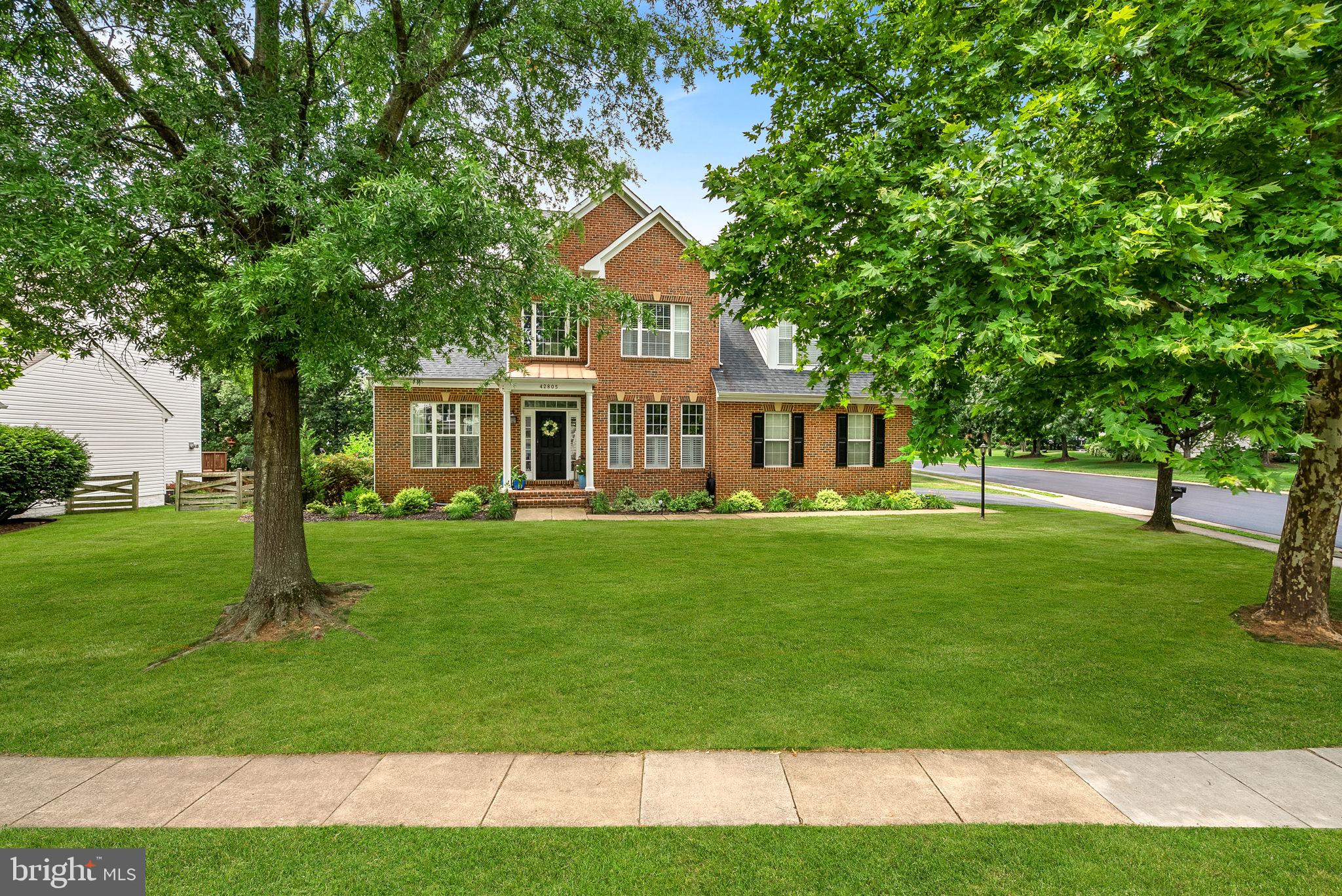 BROADLANDS - Residential