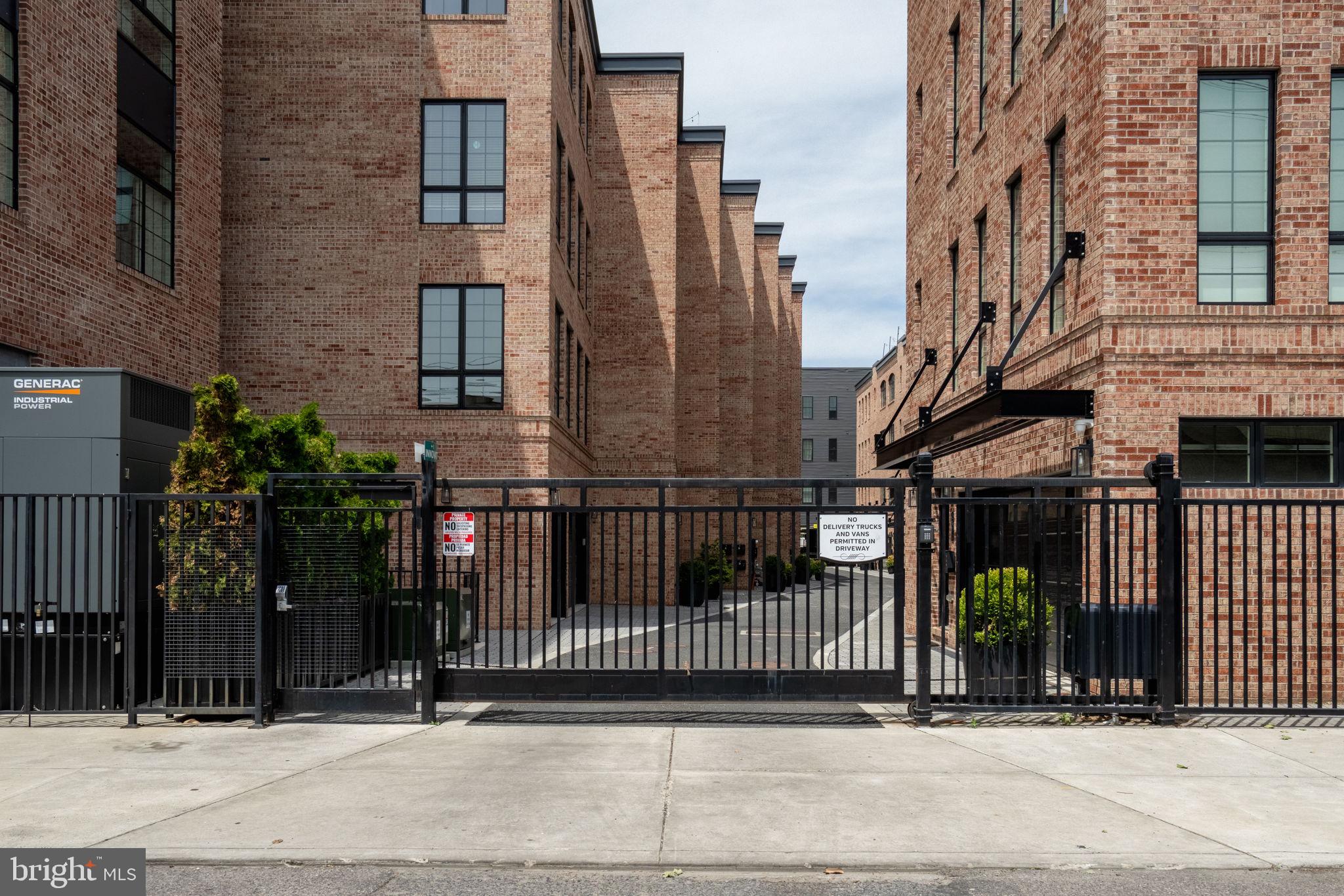 GRADUATE HOSPITAL - Residential
