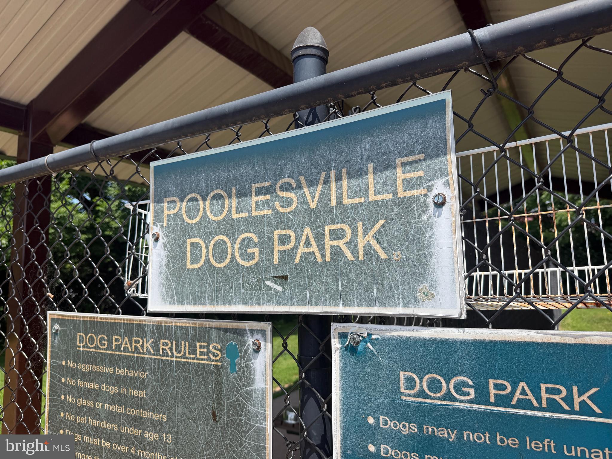 POOLESVILLE - Residential
