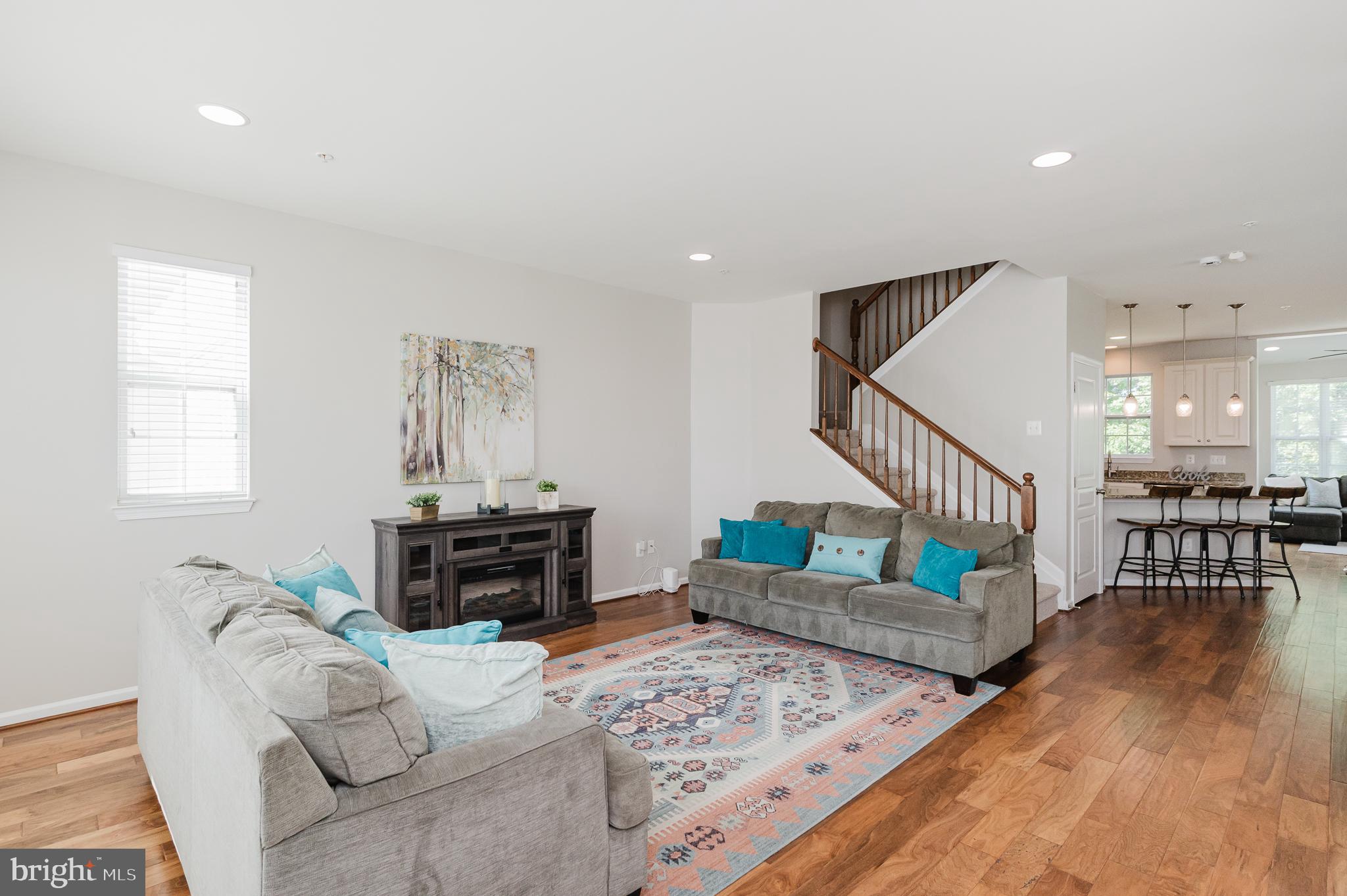 LAKES AT STANSBURY SHORE - Residential