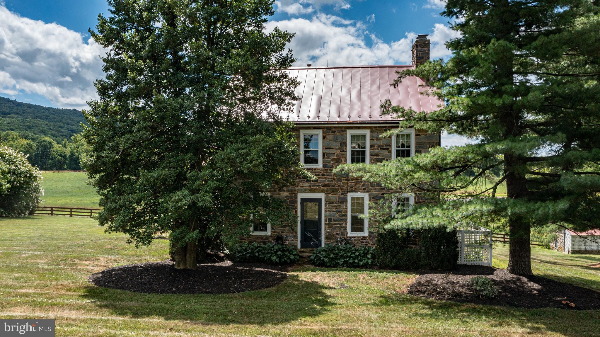 NEERSVILLE - Residential