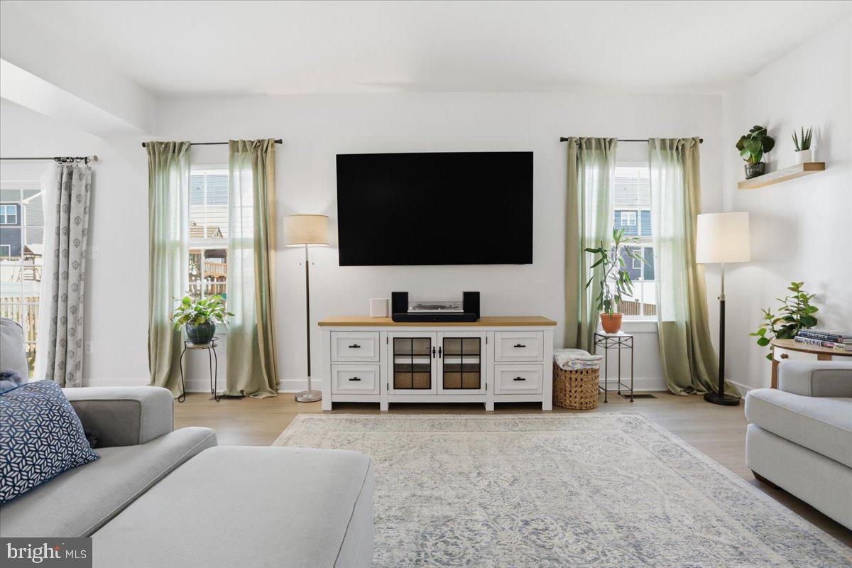 THE LAKES AT MARTINSBURG - Residential