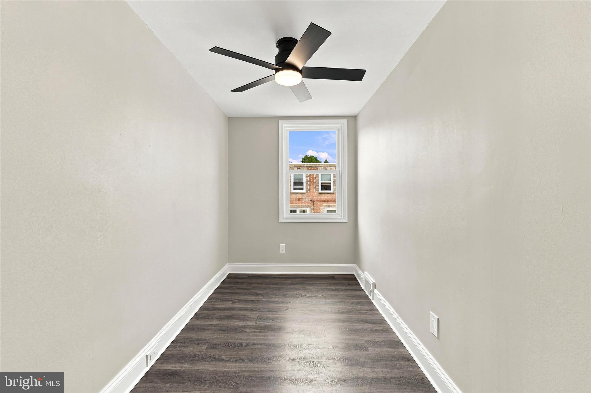 CLIFTON HEIGHTS - Residential