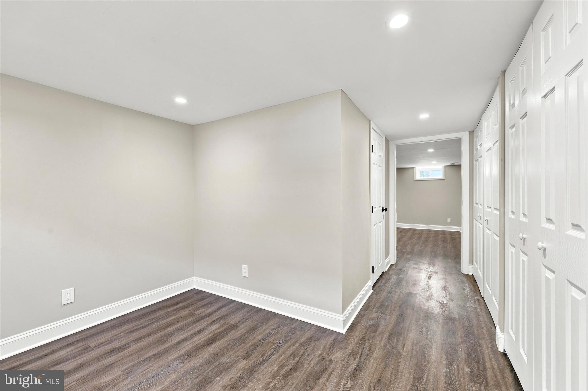 CLIFTON HEIGHTS - Residential