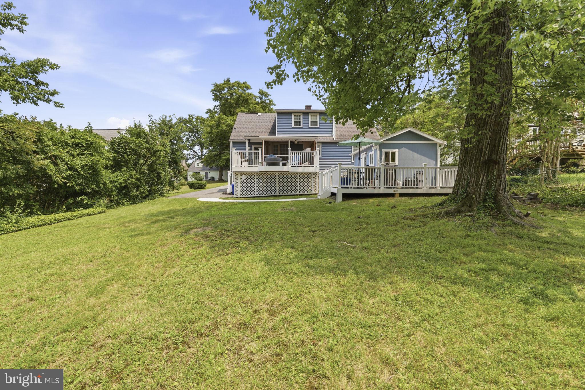 WHITE OAKS - Residential