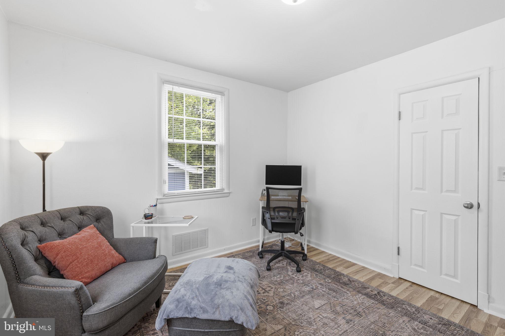 WHITE OAKS - Residential