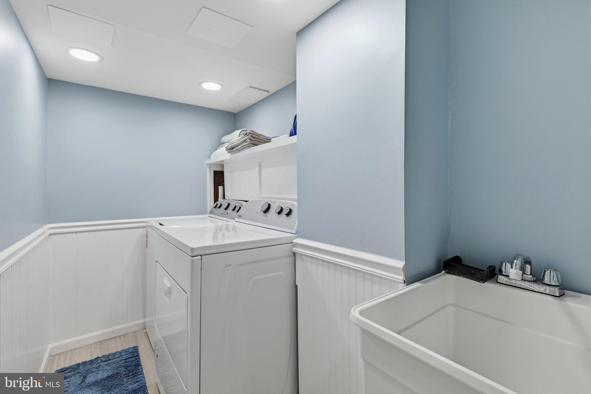 WHITE OAKS - Residential
