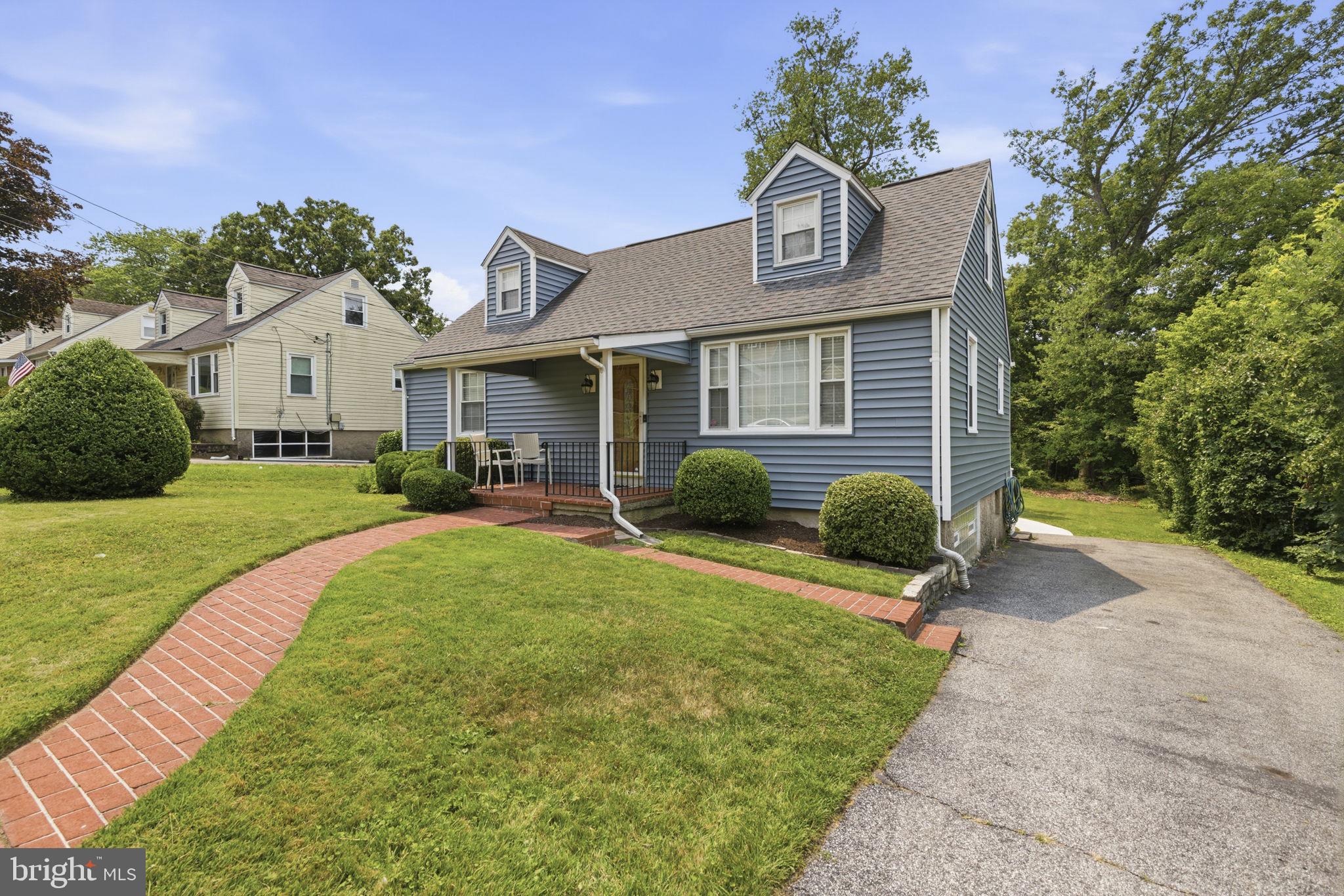 WHITE OAKS - Residential
