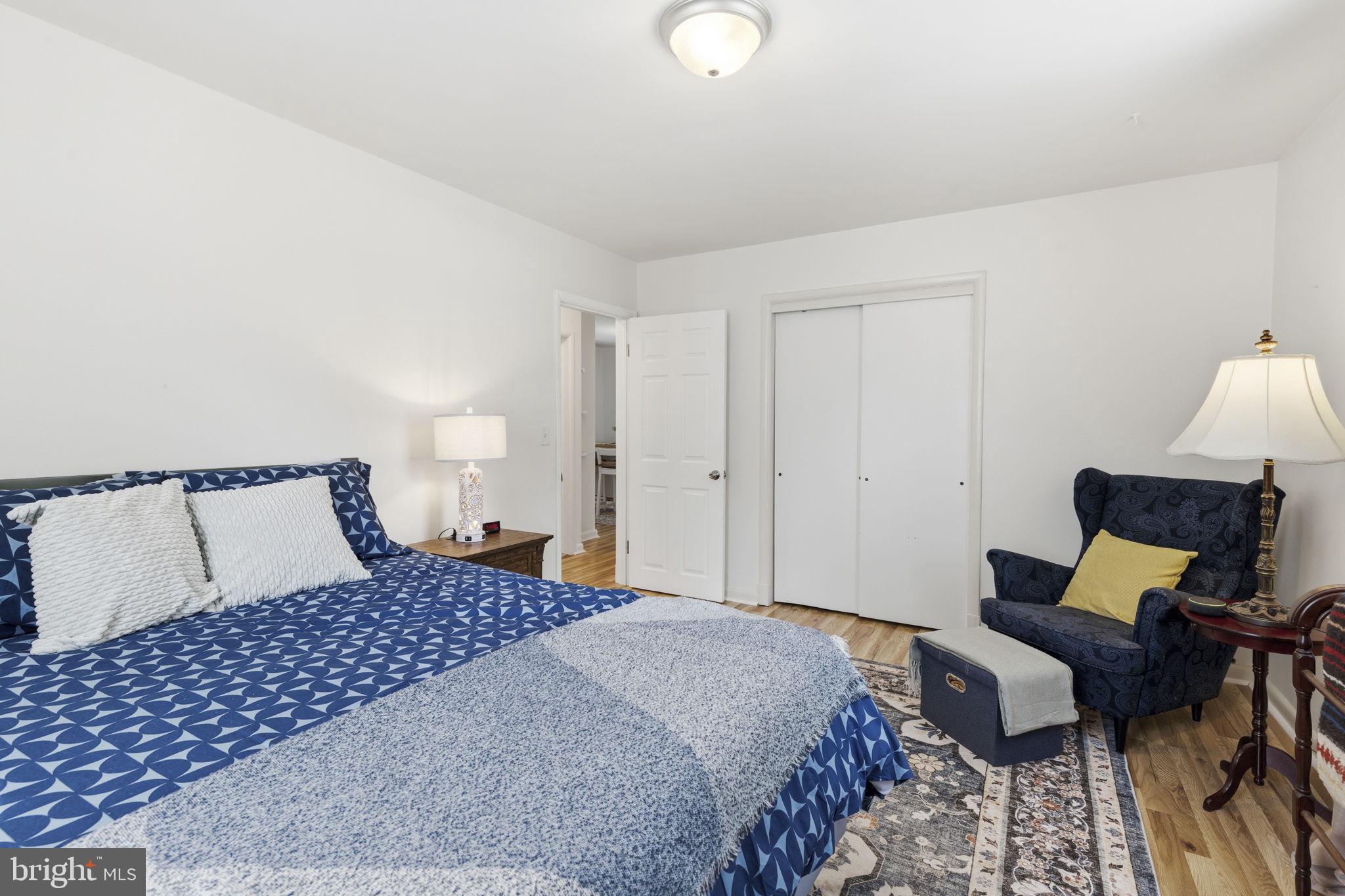 WHITE OAKS - Residential