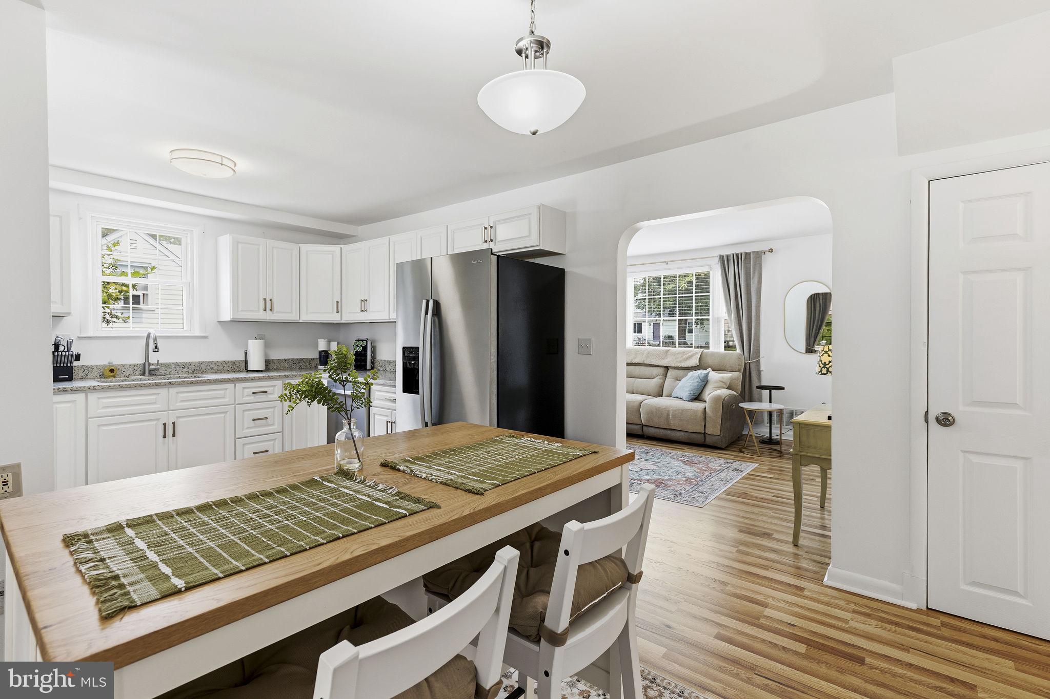 WHITE OAKS - Residential