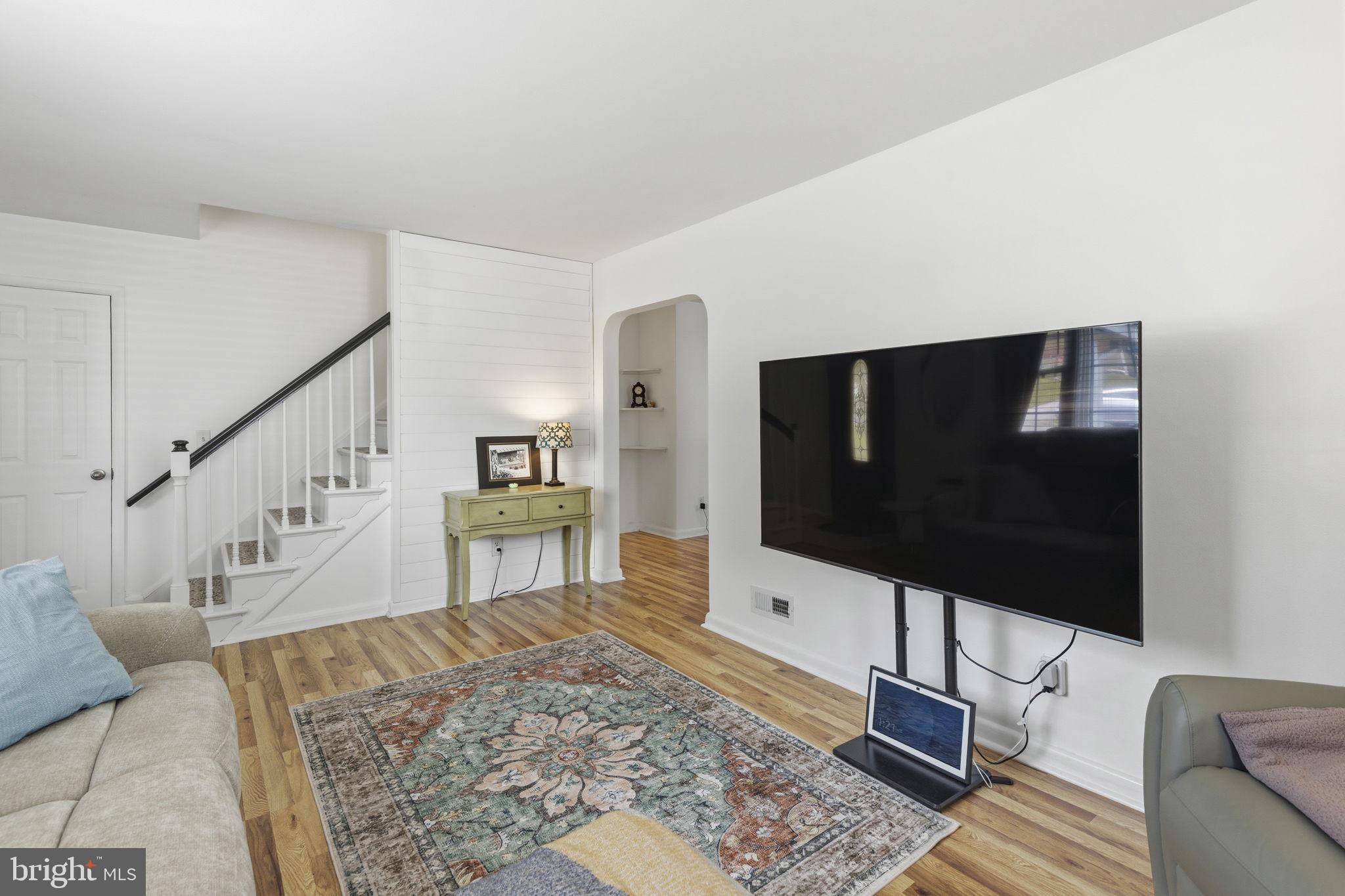 WHITE OAKS - Residential