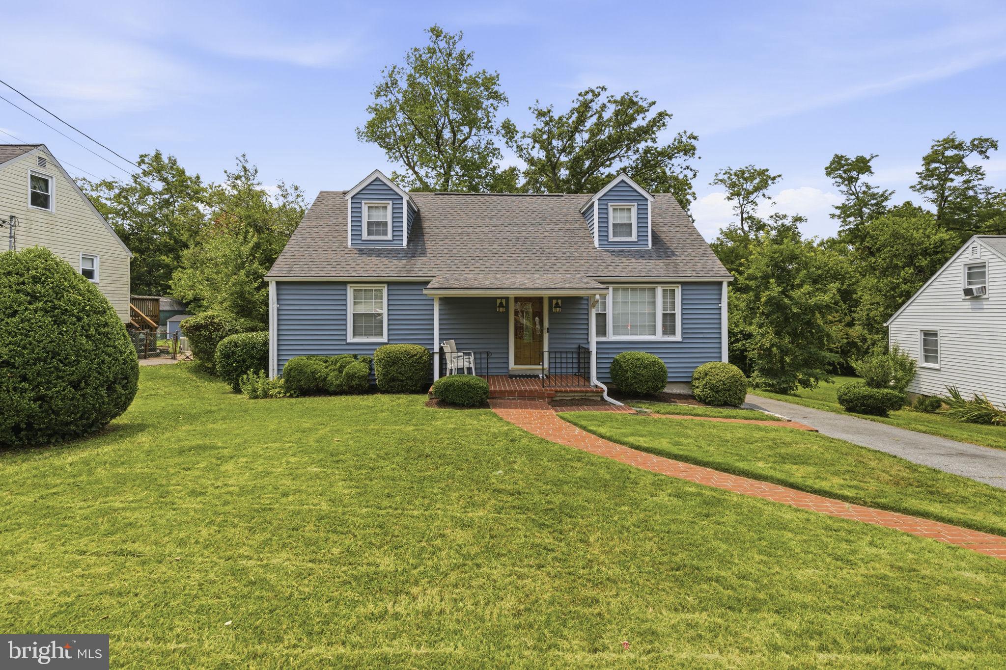 WHITE OAKS - Residential