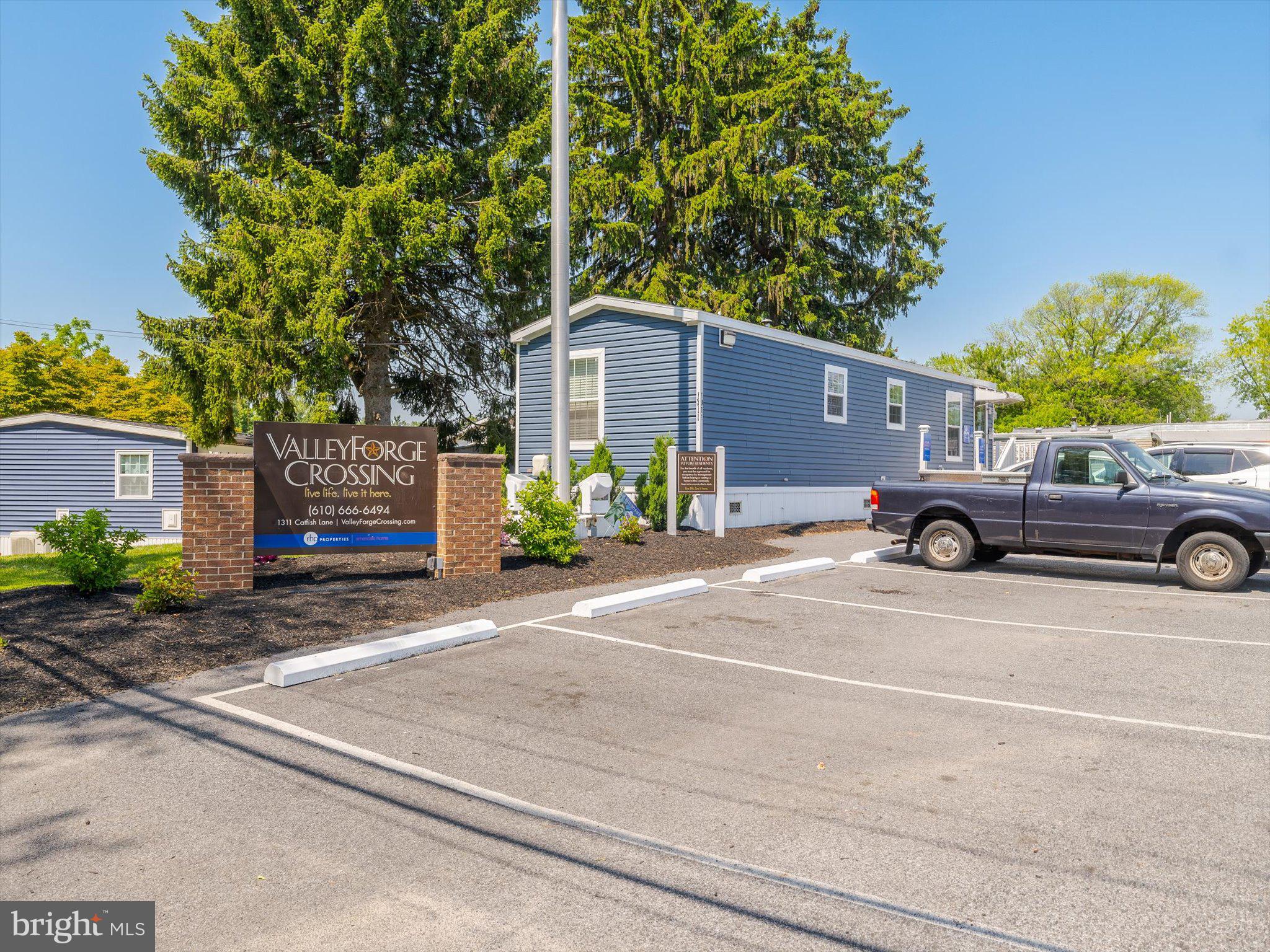 VALLEY FORGE CROSSIN - Residential