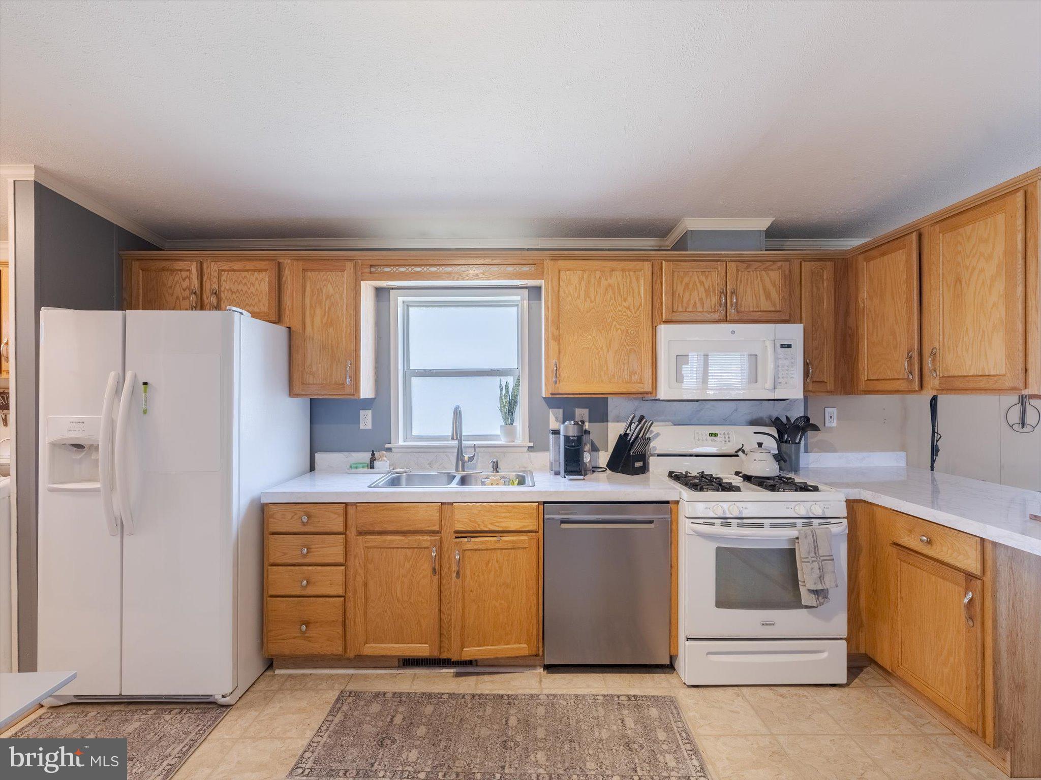 VALLEY FORGE CROSSIN - Residential