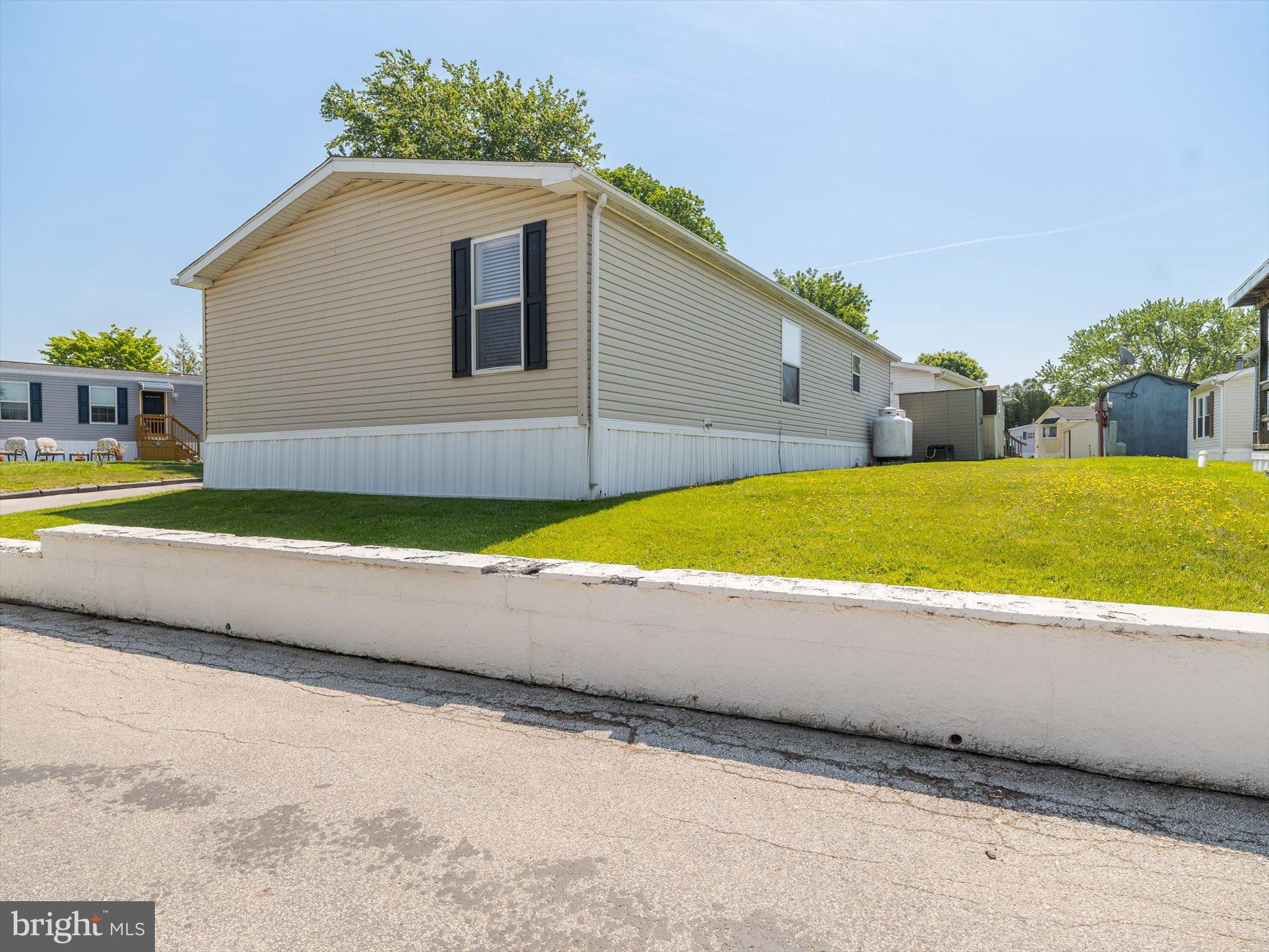 VALLEY FORGE CROSSIN - Residential